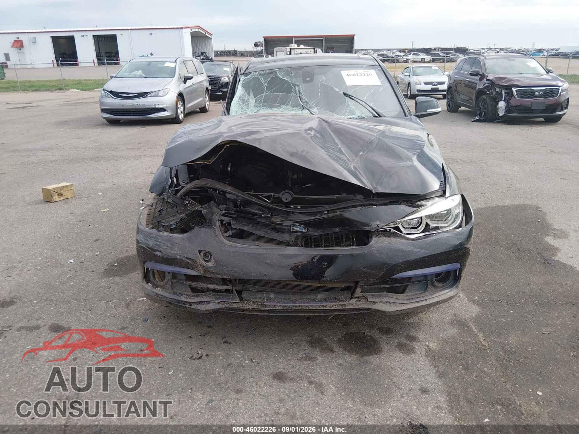 BMW 330I 2018 - WBA8D9G52JNU71663