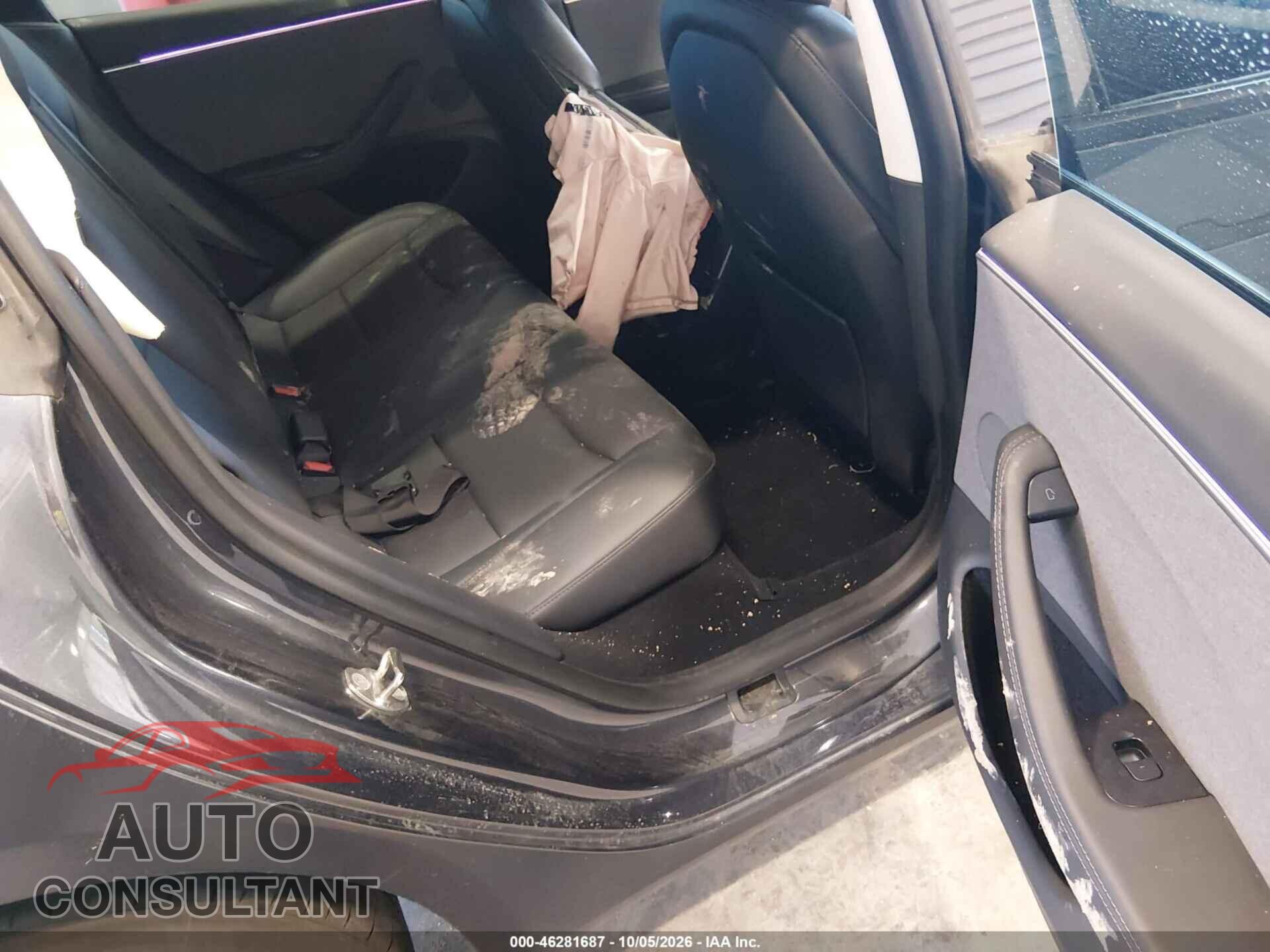 TESLA MODEL 3 2024 - 5YJ3E1EA9RF752266