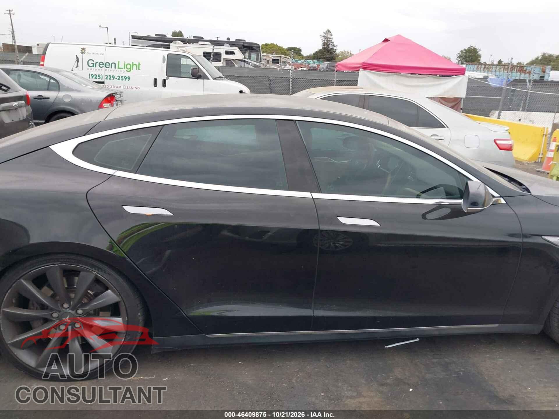 TESLA MODEL S 2013 - 5YJSA1CN1DFP09921