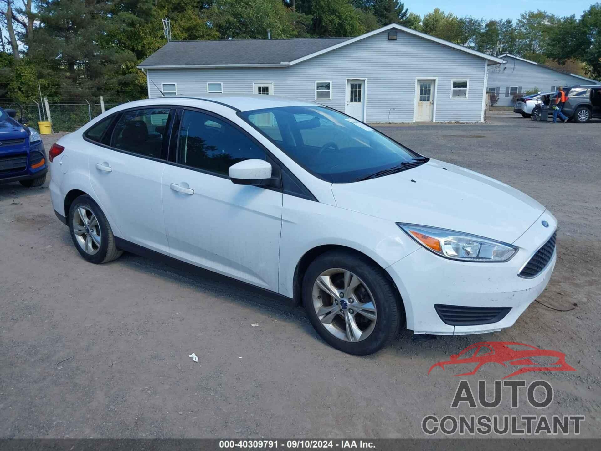 FORD FOCUS 2018 - 1FADP3F26JL237346