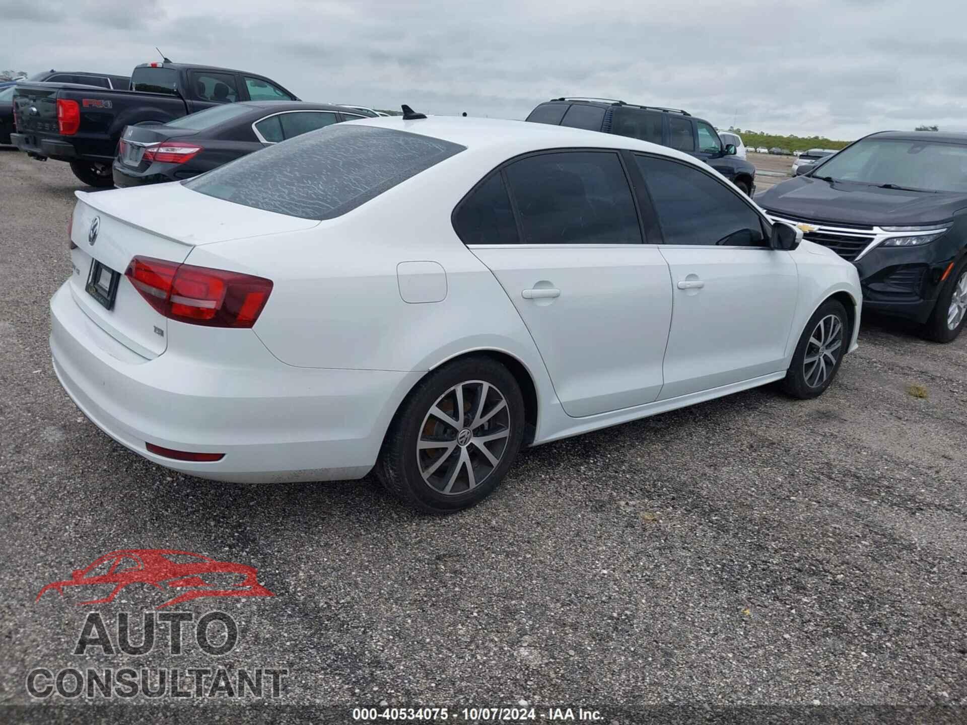 VOLKSWAGEN JETTA 2017 - 3VWDB7AJ7HM301849