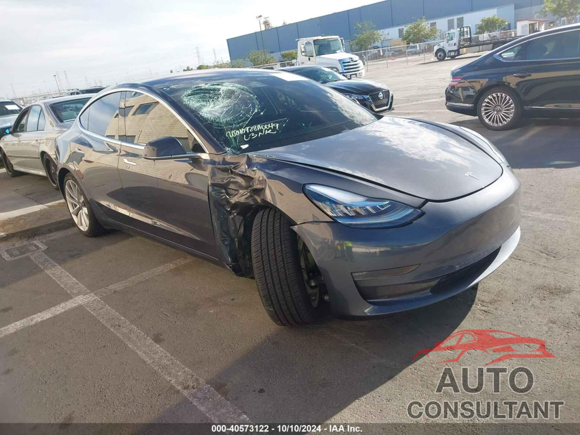 TESLA MODEL 3 2018 - 5YJ3E1EA9JF049741