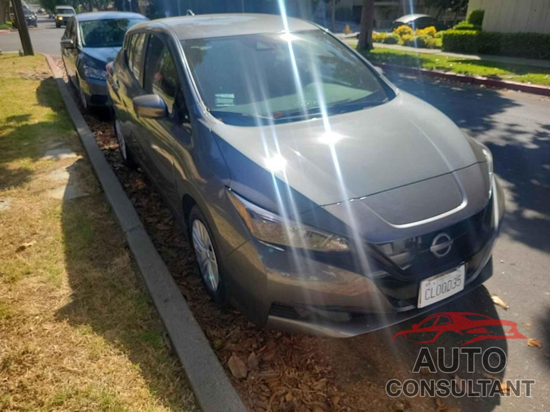 NISSAN LEAF 2023 - 1N4AZ1BV6PC555879