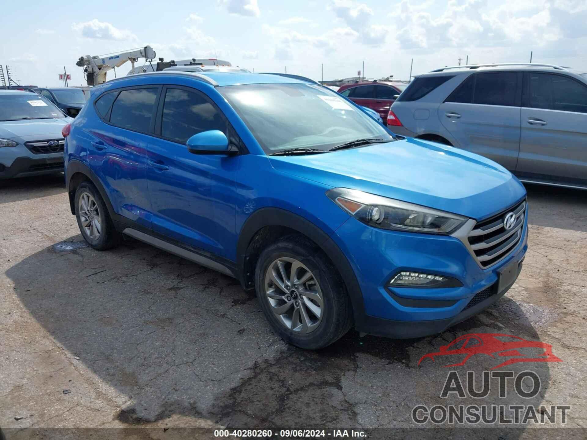 HYUNDAI TUCSON 2017 - KM8J3CA43HU272489