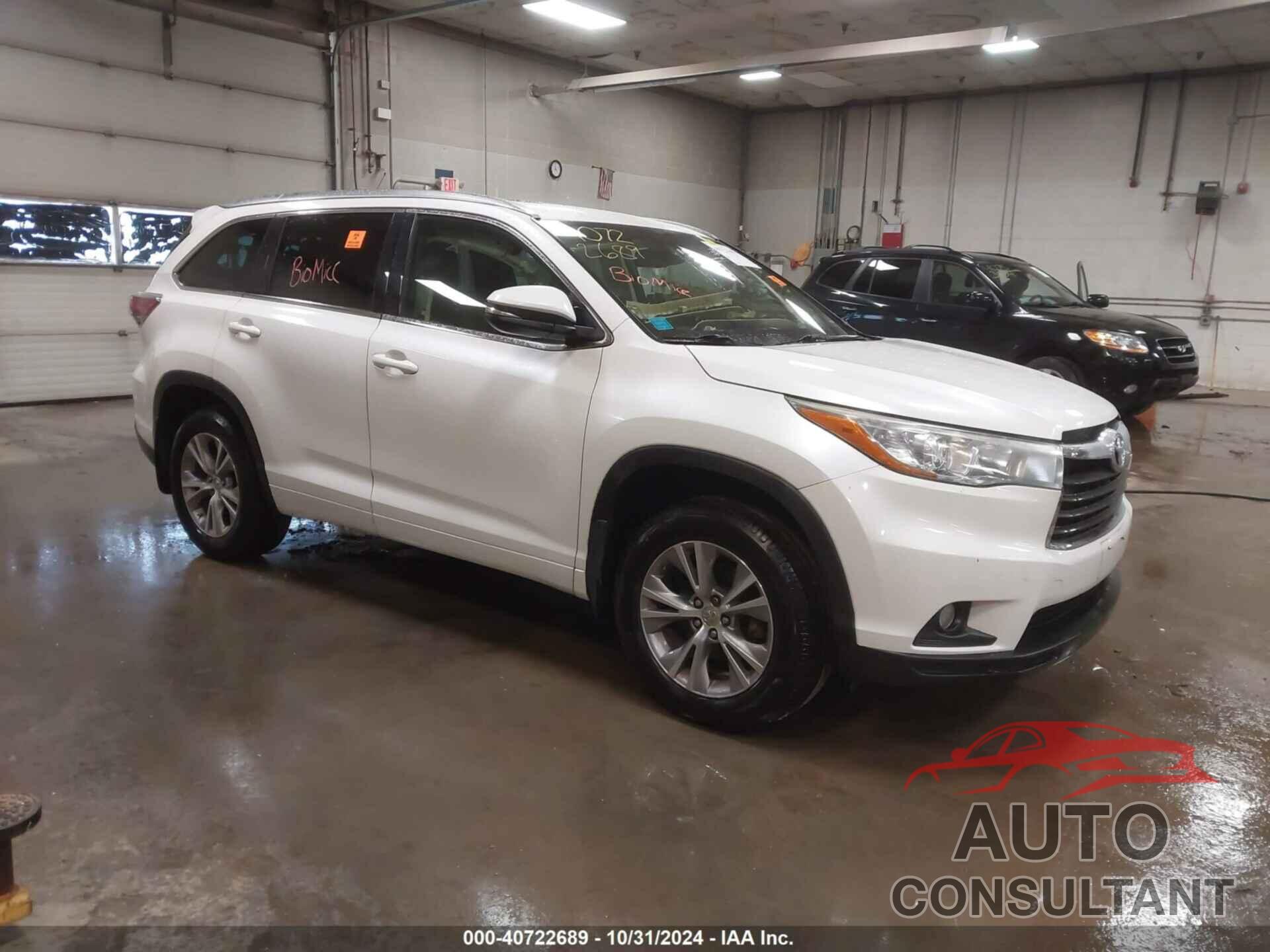 TOYOTA HIGHLANDER 2015 - 5TDJKRFH0FS190310