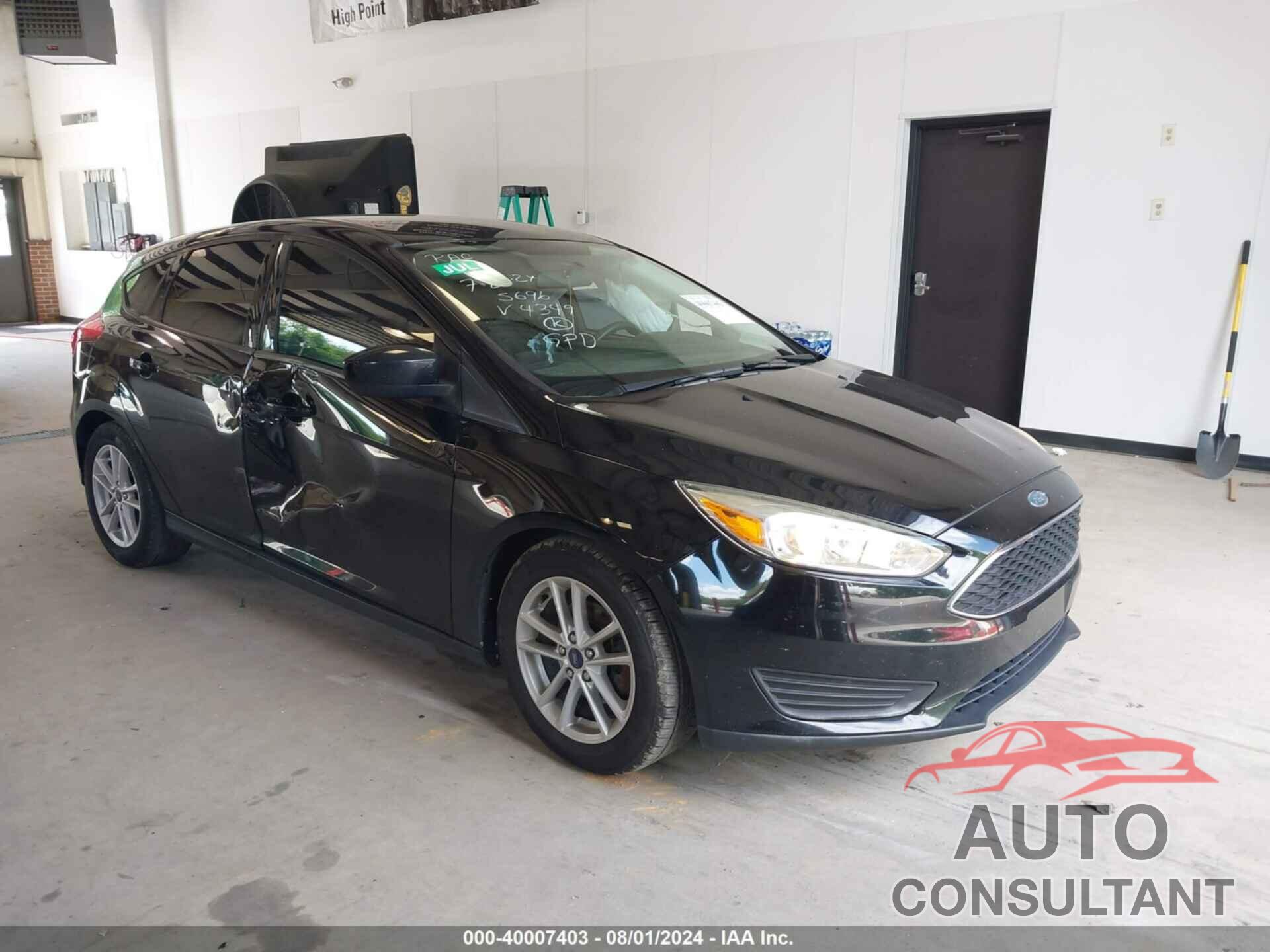 FORD FOCUS 2018 - 1FADP3K2XJL214349