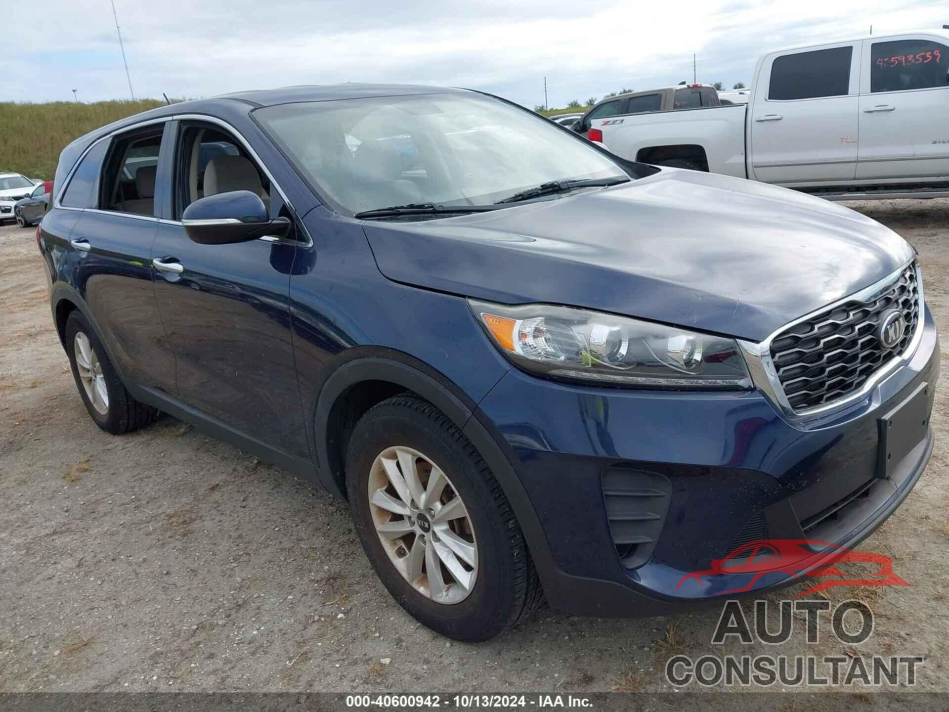 KIA SORENTO 2019 - 5XYPG4A39KG504781