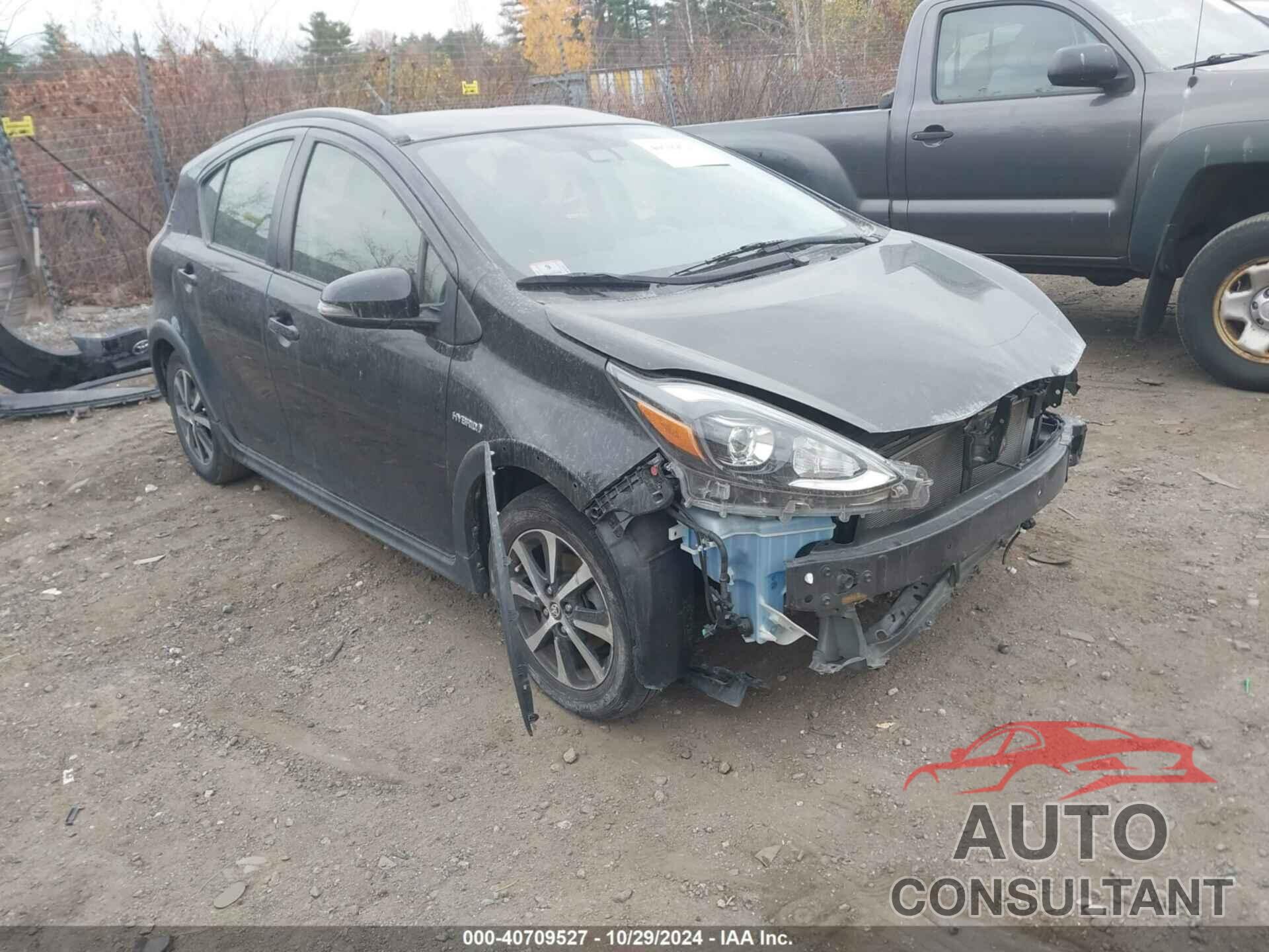 TOYOTA PRIUS C 2018 - JTDKDTB37J1606137