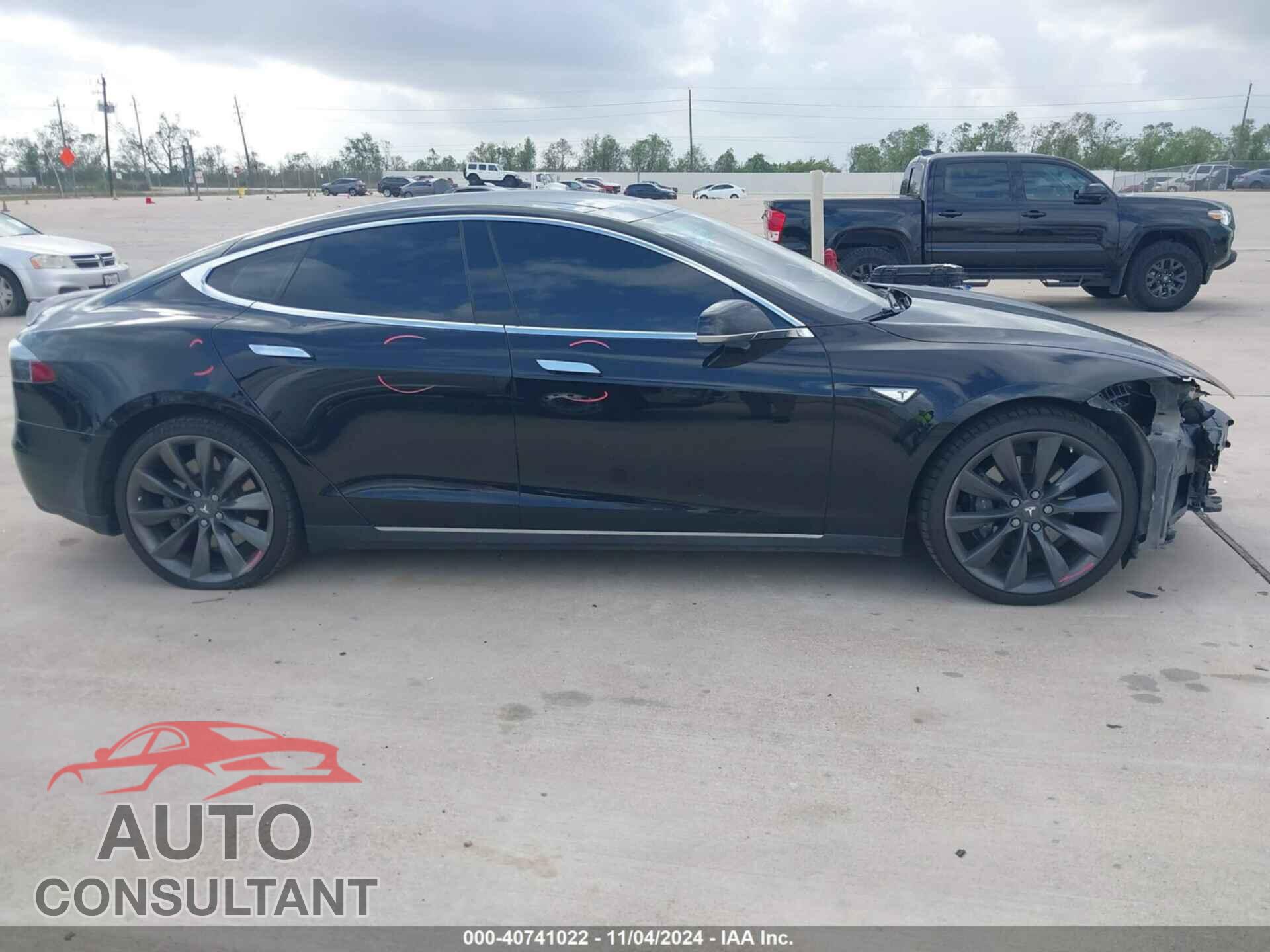 TESLA MODEL S 2013 - 5YJSA1CN3DFP19852