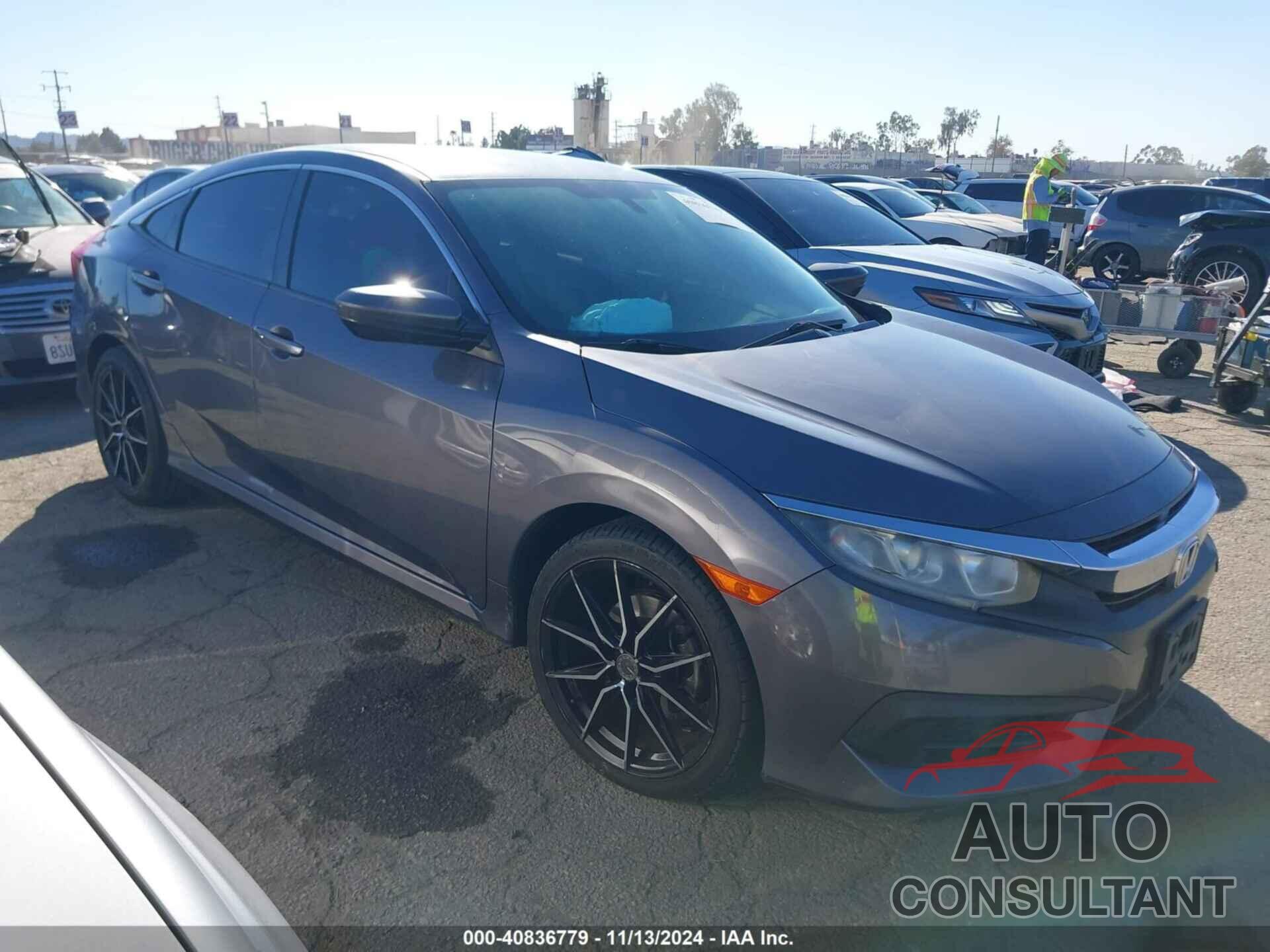HONDA CIVIC 2018 - 2HGFC2F52JH528699