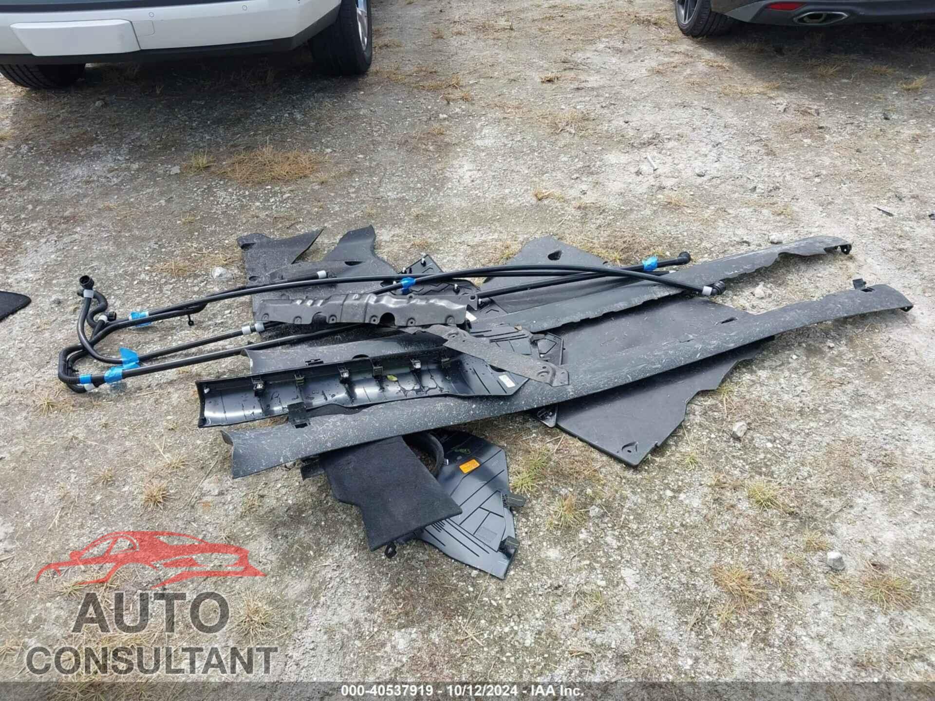 TESLA MODEL 3 2024 - 5YJ3E1EA6RF751009
