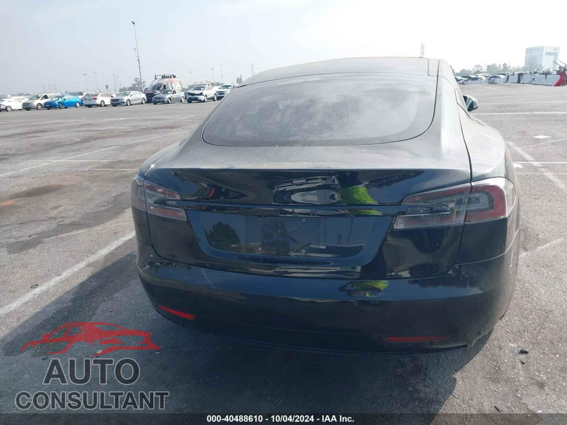 TESLA MODEL S 2017 - 5YJSA1E26HF216034