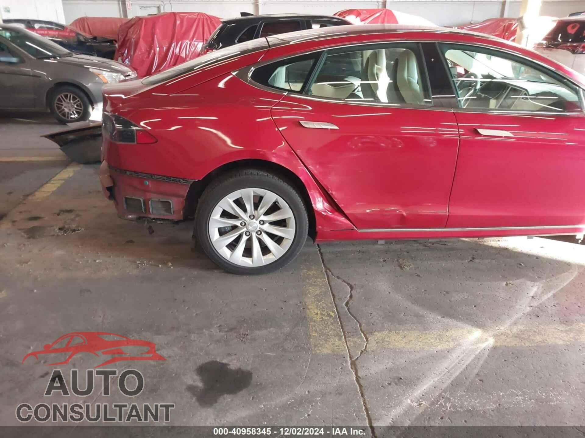 TESLA MODEL S 2017 - 5YJSA1E18HF216043