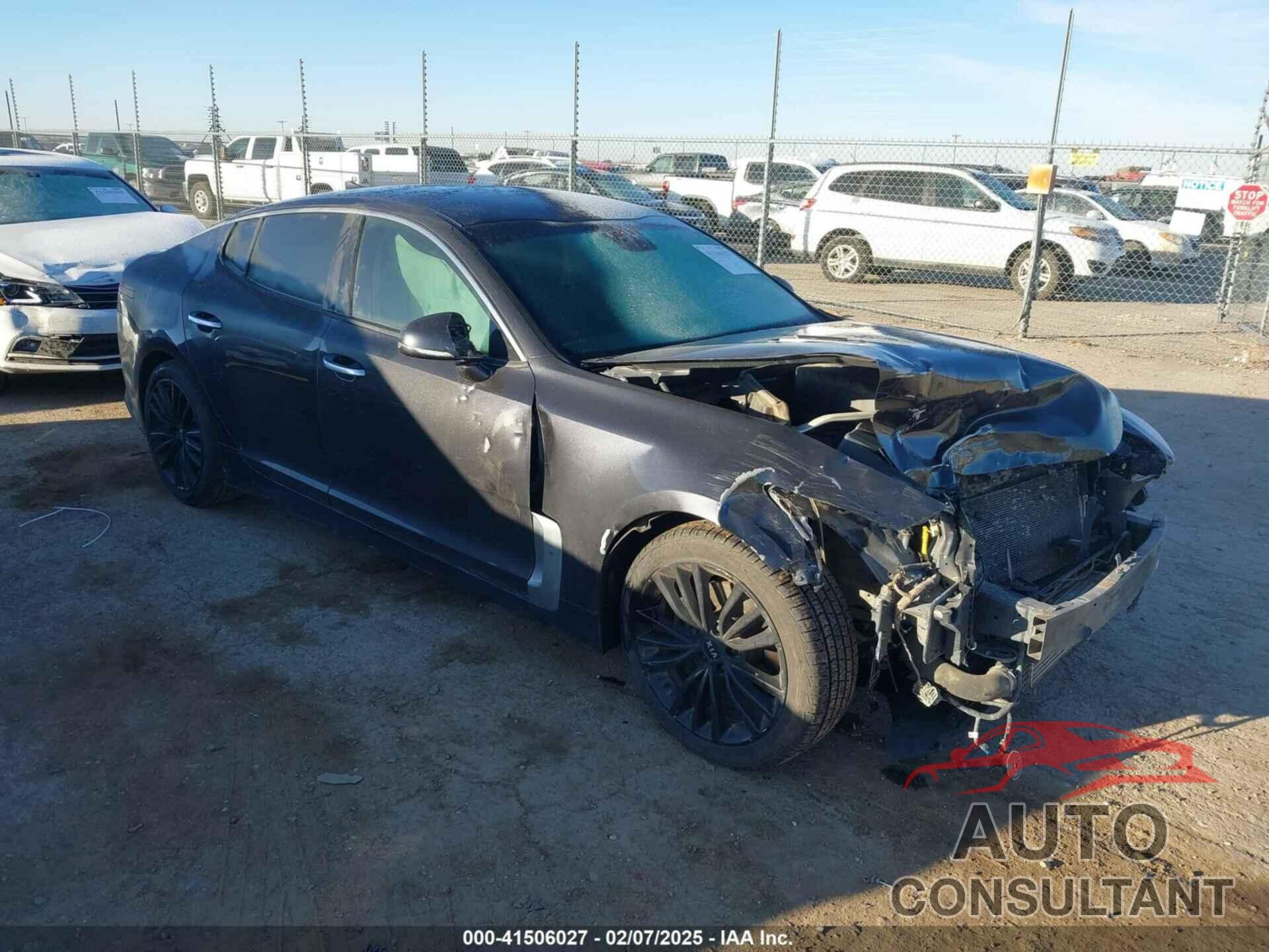 KIA STINGER 2019 - KNAE15LA0K6053900