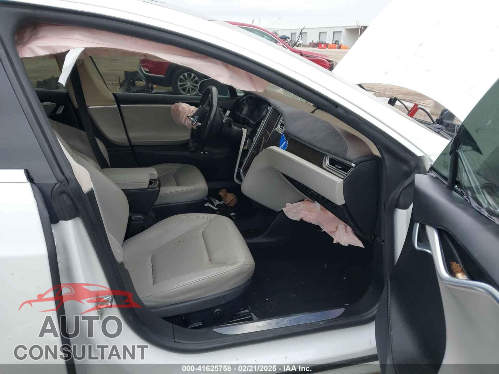 TESLA MODEL S 2015 - 5YJSA1E16FF109621