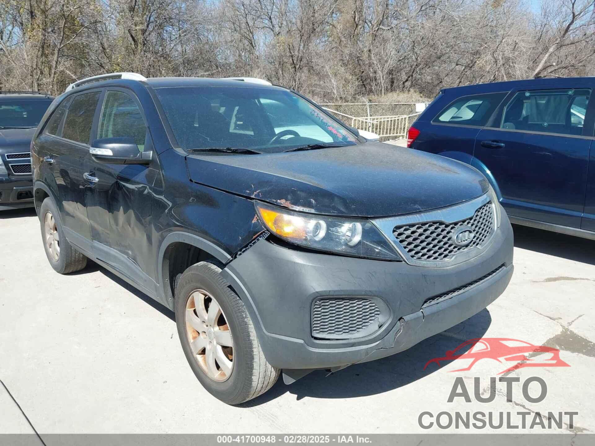 KIA SORENTO 2011 - 5XYKT4A21BG122936