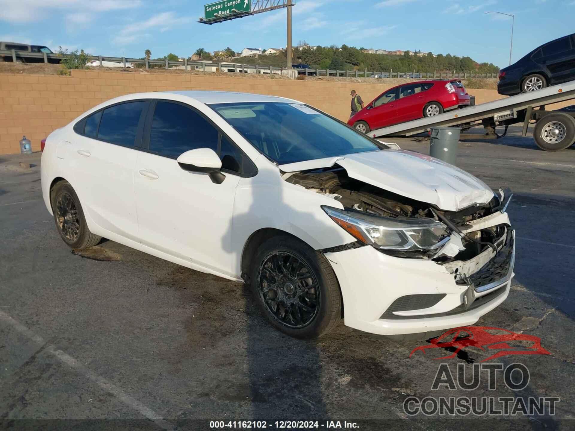 CHEVROLET CRUZE 2018 - 1G1BC5SM9J7240274