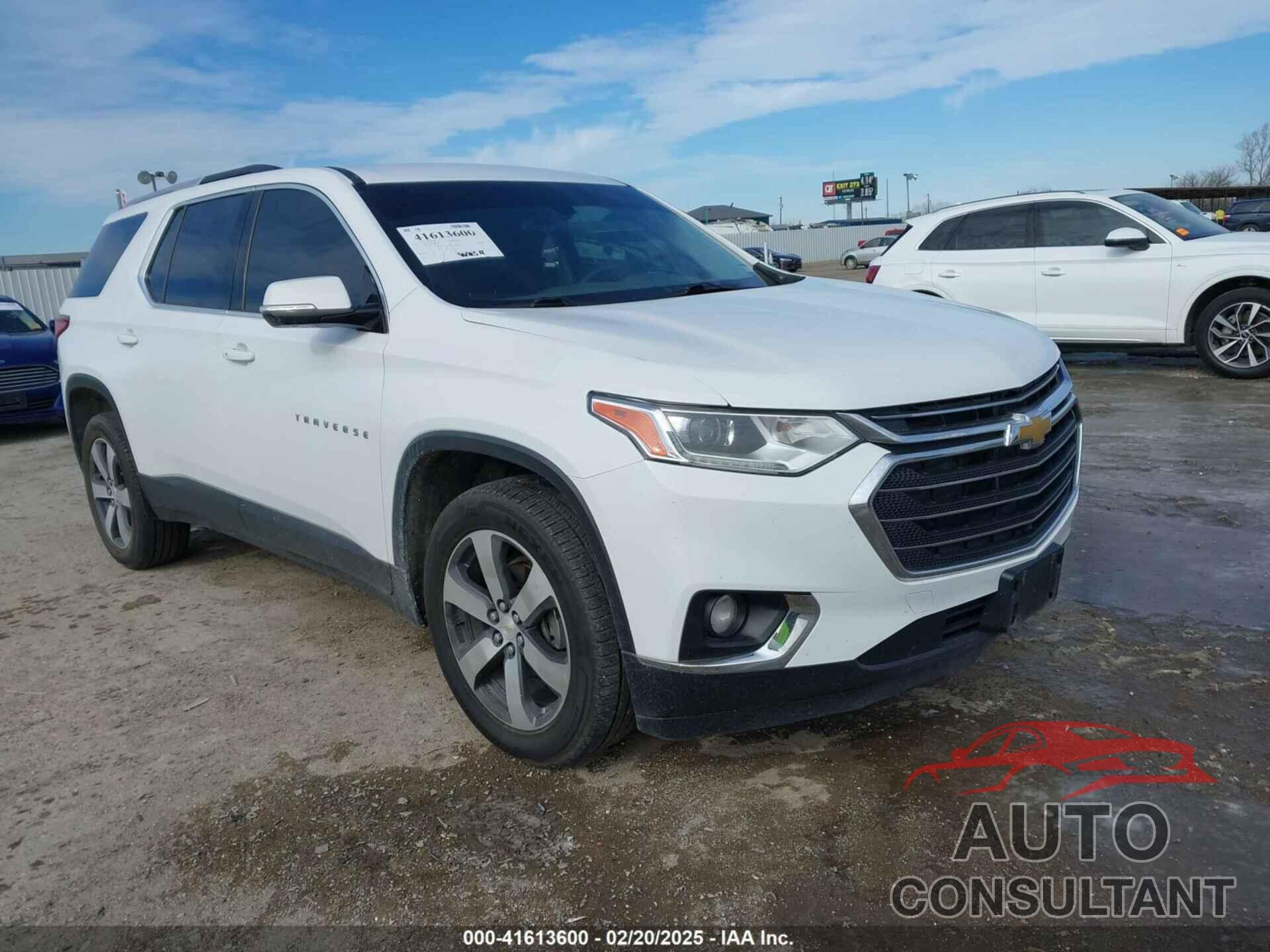 CHEVROLET TRAVERSE 2018 - 1GNERHKW6JJ241284