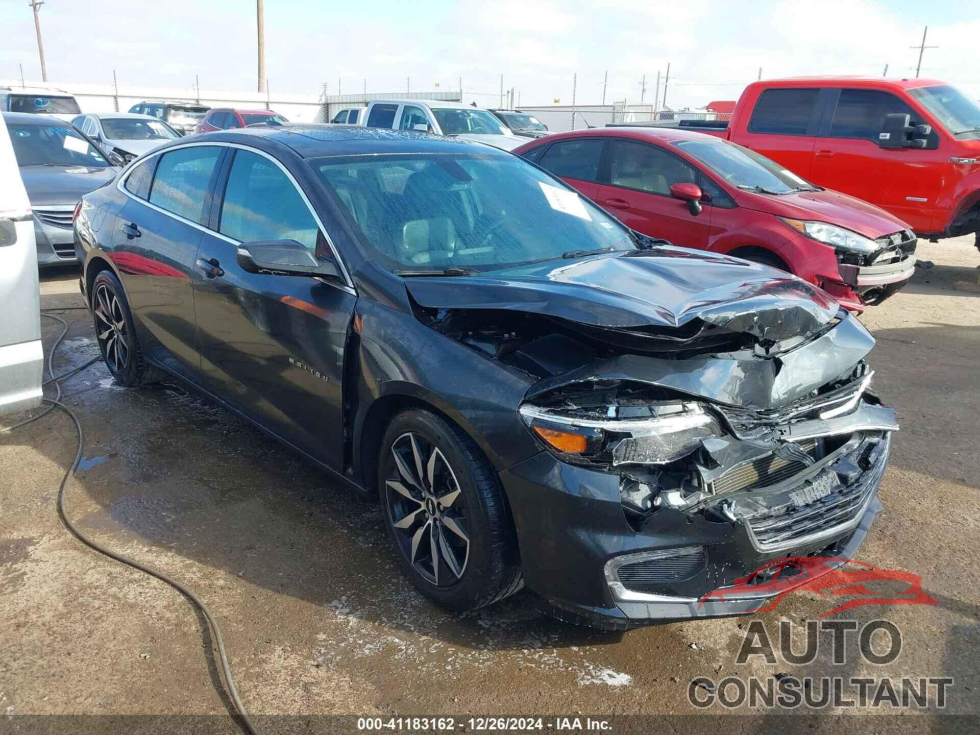 CHEVROLET MALIBU 2018 - 1G1ZD5ST8JF170789