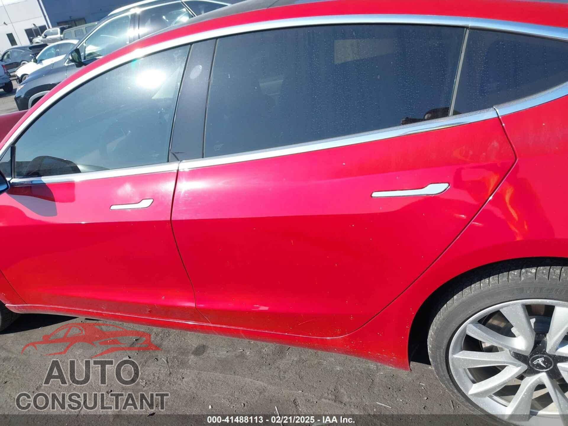TESLA MODEL 3 2018 - 5YJ3E1EA5JF102838