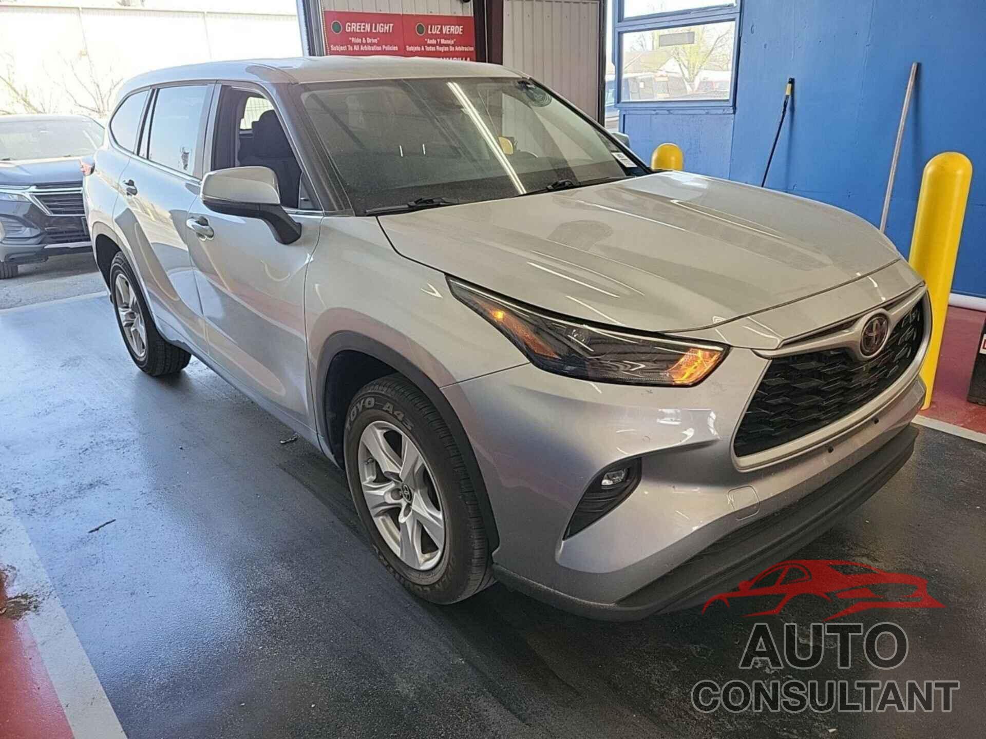 TOYOTA HIGHLANDER 2023 - 5TDZARAH7PS527697