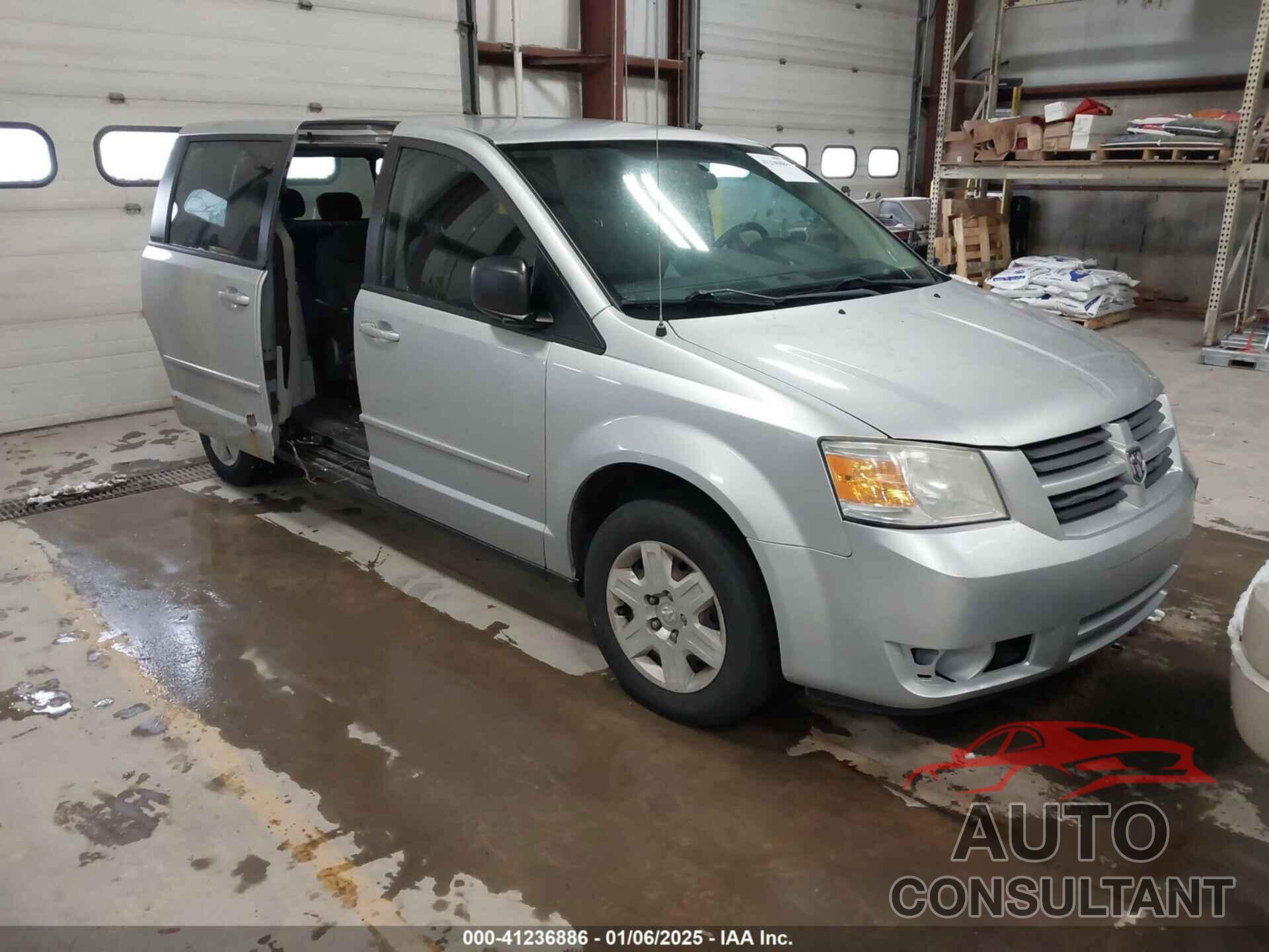 DODGE GRAND CARAVAN 2010 - 2D4RN4DE7AR446839