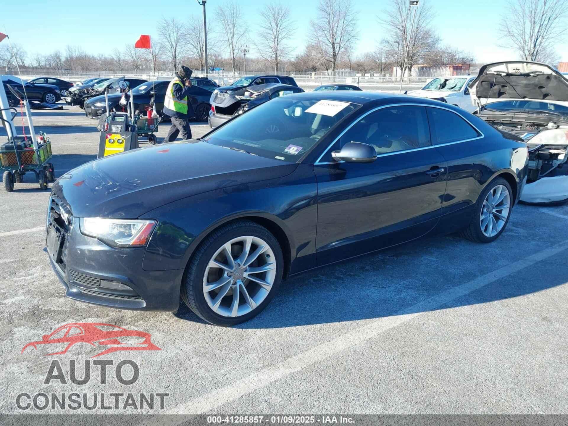 AUDI A5 2013 - WAULFAFR1DA053925