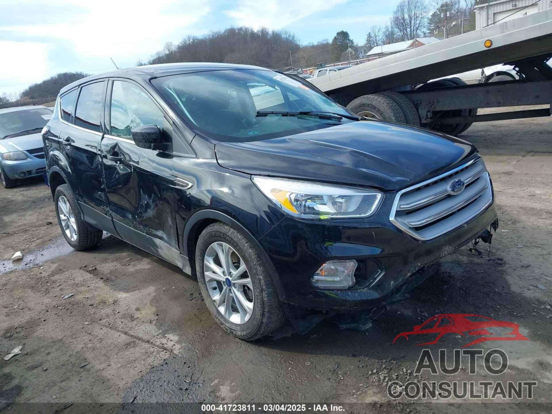 FORD ESCAPE 2017 - 1FMCU9GD5HUB76458