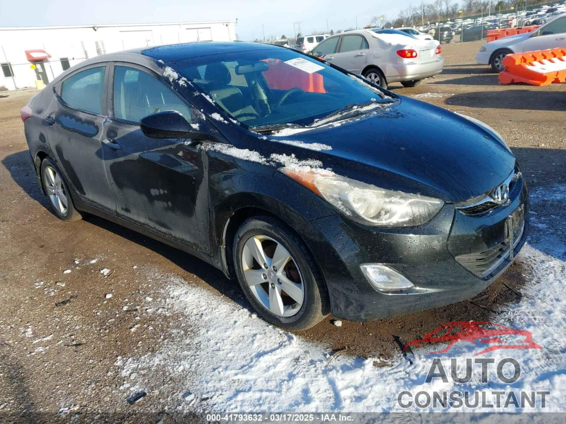 HYUNDAI ELANTRA 2013 - KMHDH4AE1DU977184
