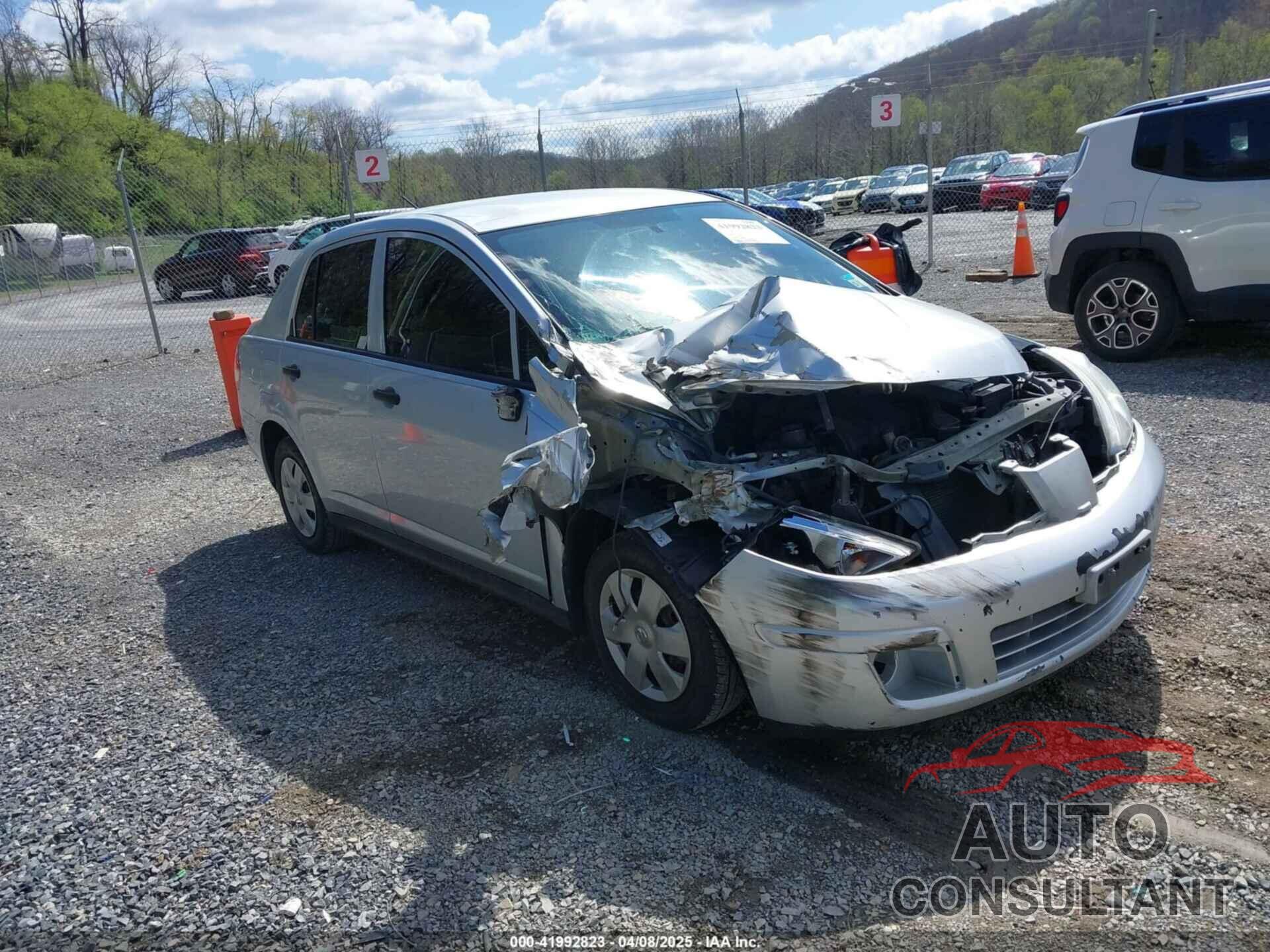 NISSAN VERSA 2010 - 3N1CC1AP2AL417066