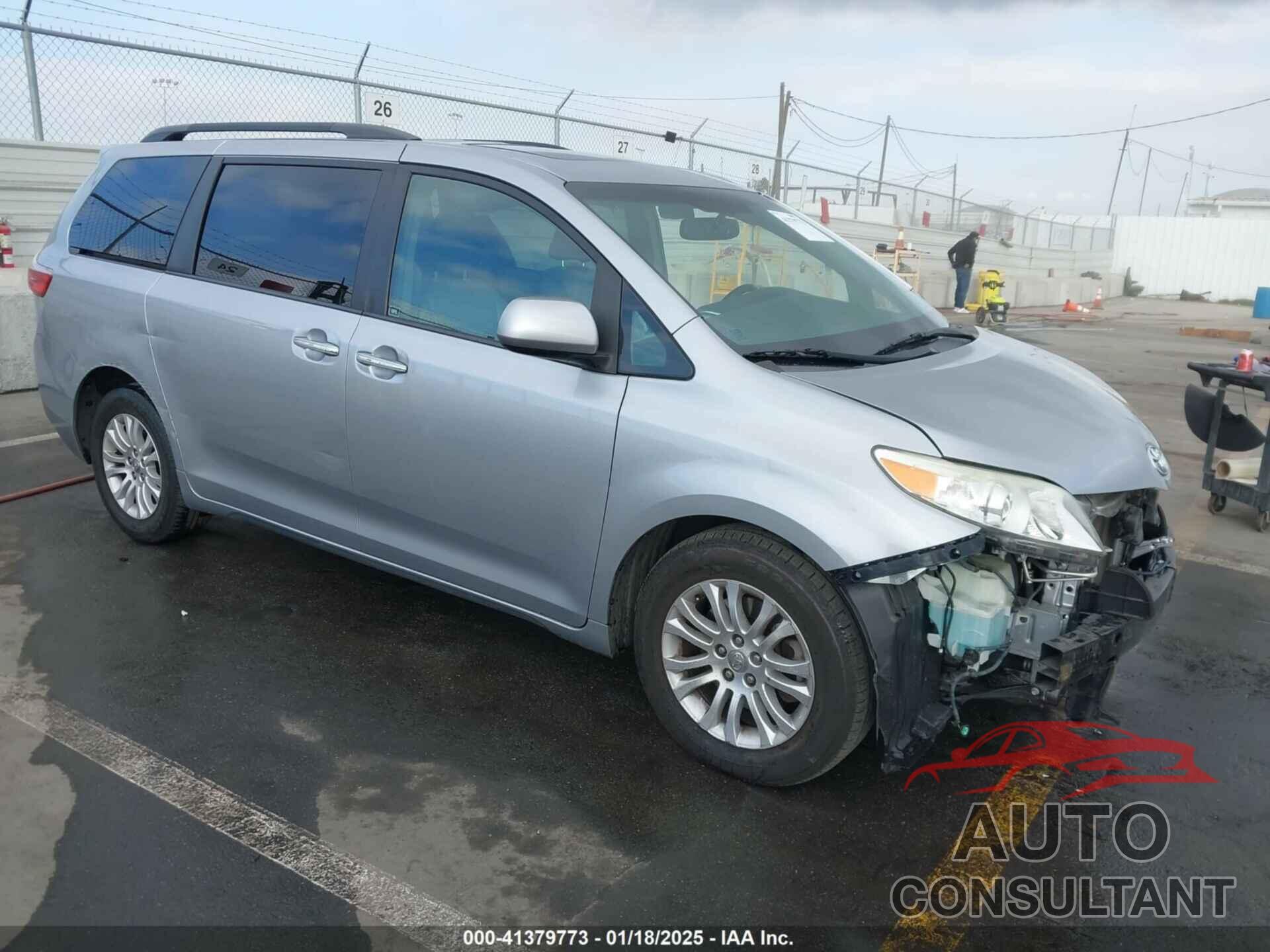 TOYOTA SIENNA 2017 - 5TDYZ3DC3HS826316