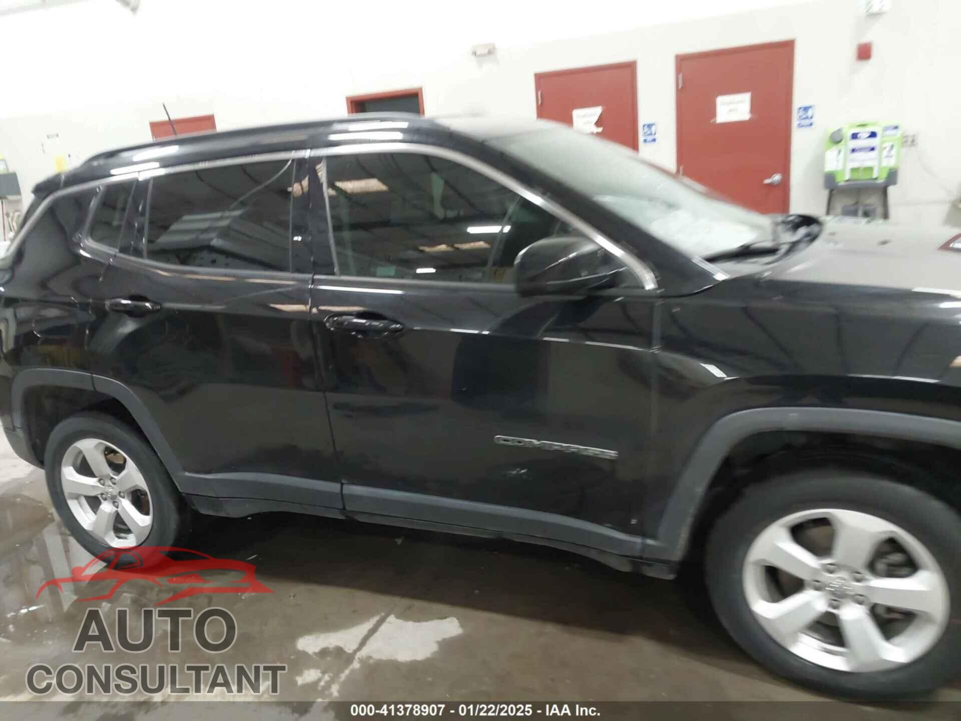 JEEP COMPASS 2018 - 3C4NJDBB6JT422948
