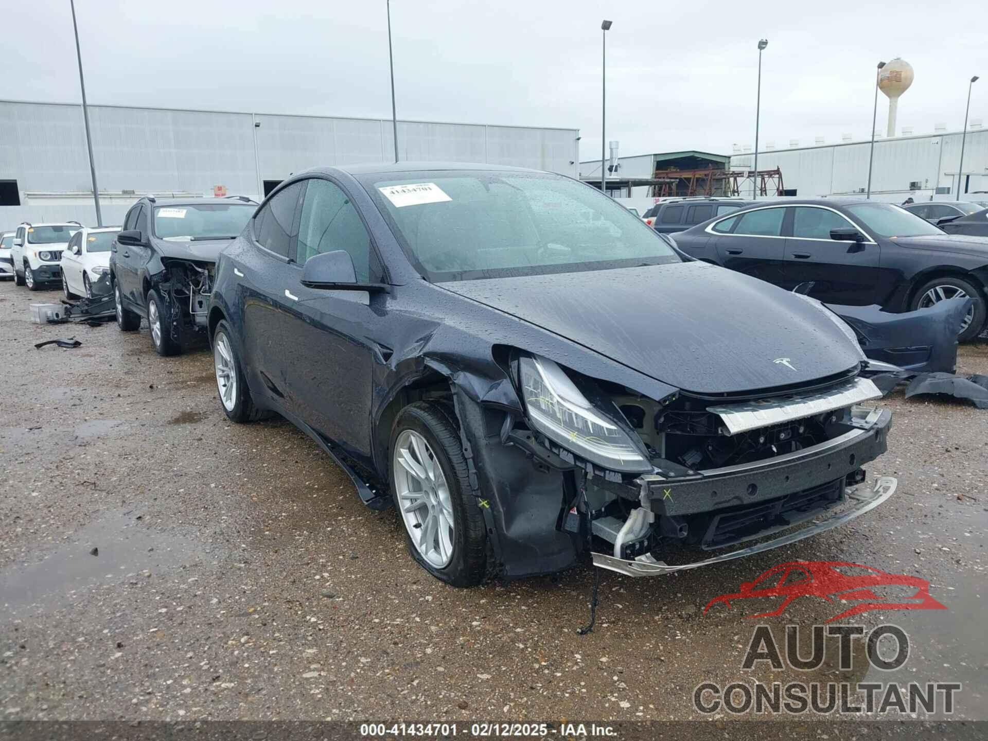 TESLA MODEL Y 2023 - 7SAYGDEEXPA155581