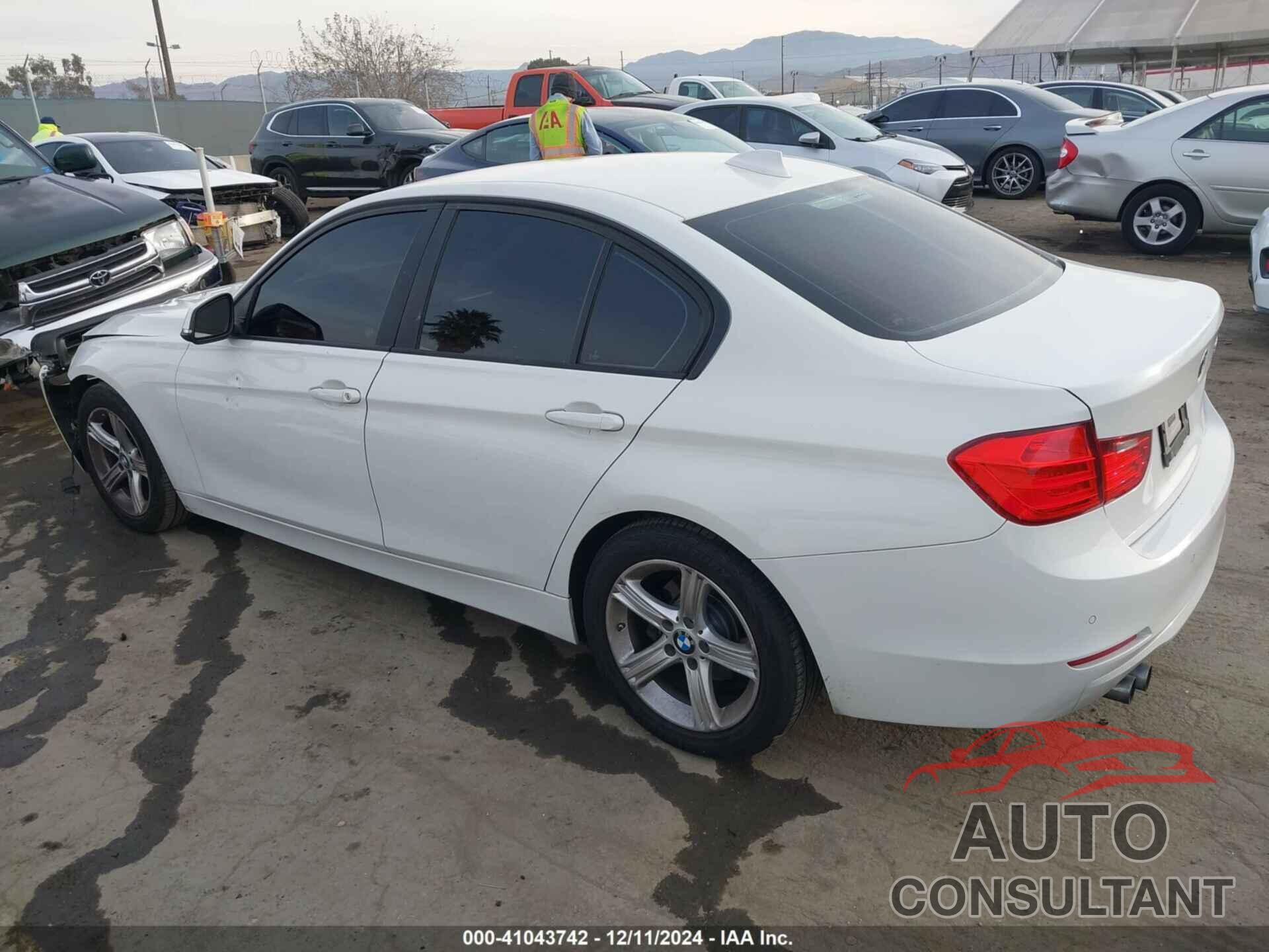 BMW 328I 2015 - WBA3C1C51FK122314