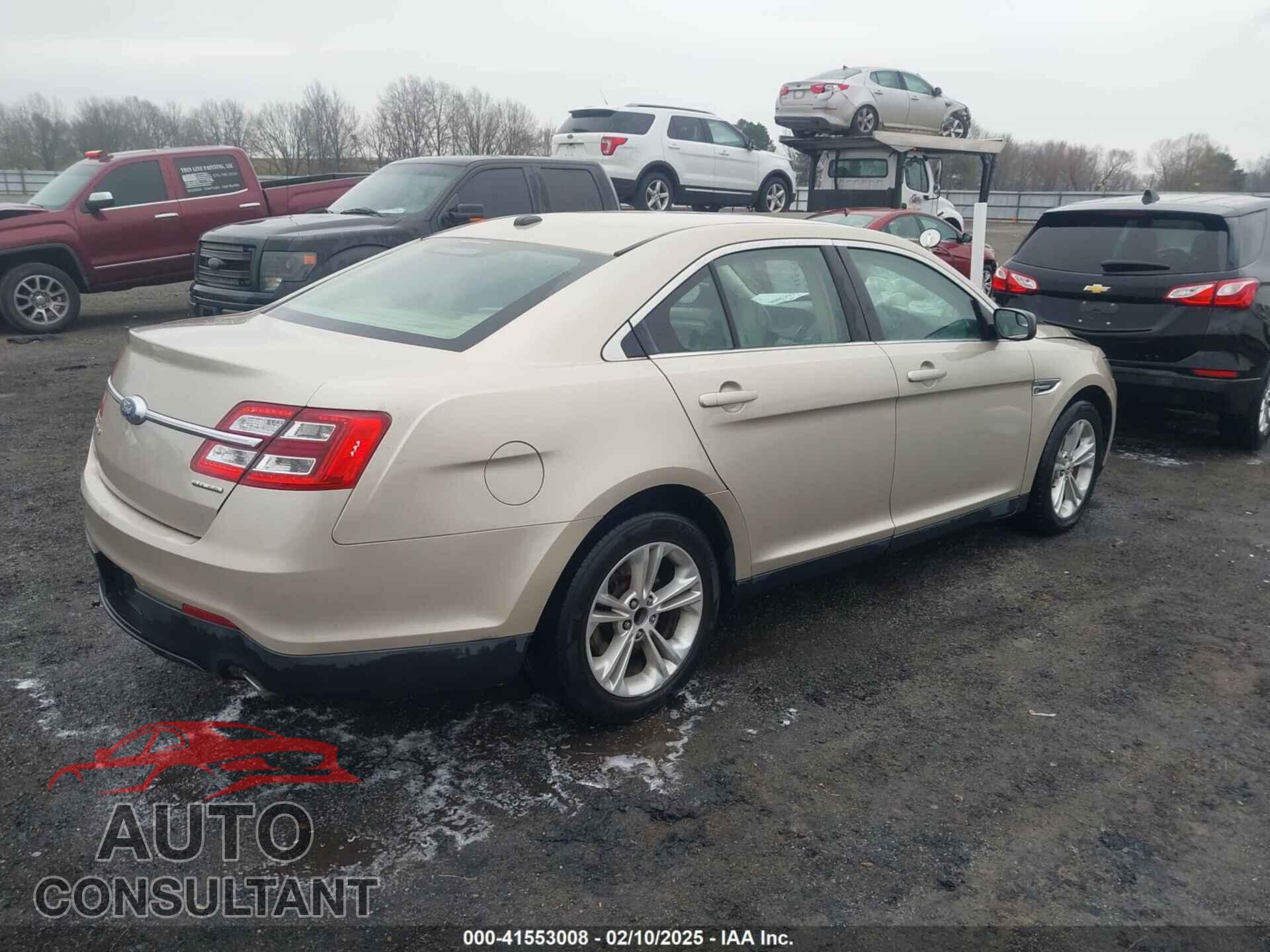 FORD TAURUS 2018 - 1FAHP2D87JG100007