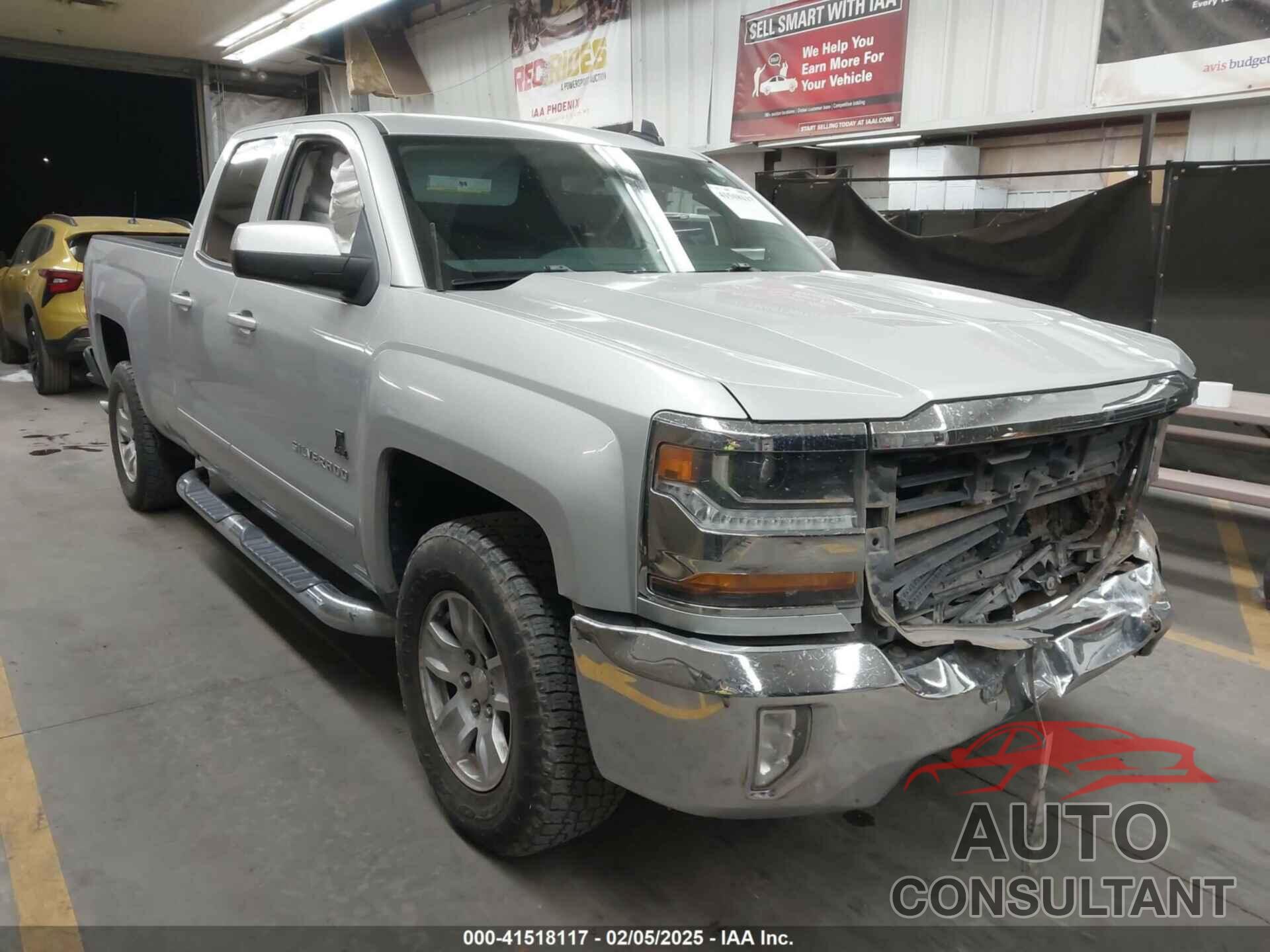 CHEVROLET SILVERADO 1500 2017 - 1GCRCREC2HZ335550