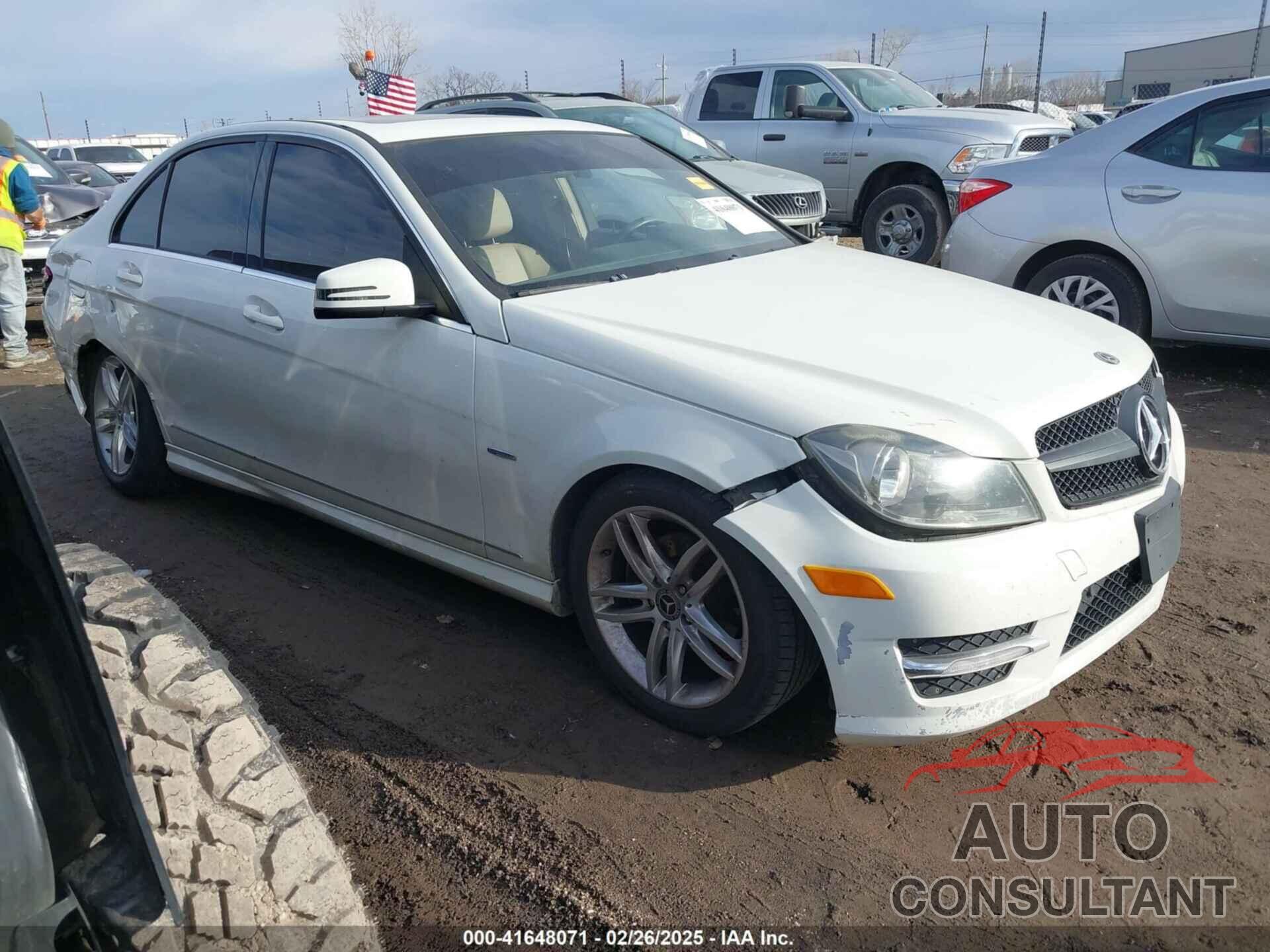 MERCEDES-BENZ C 250 2012 - WDDGF4HB4CR191843