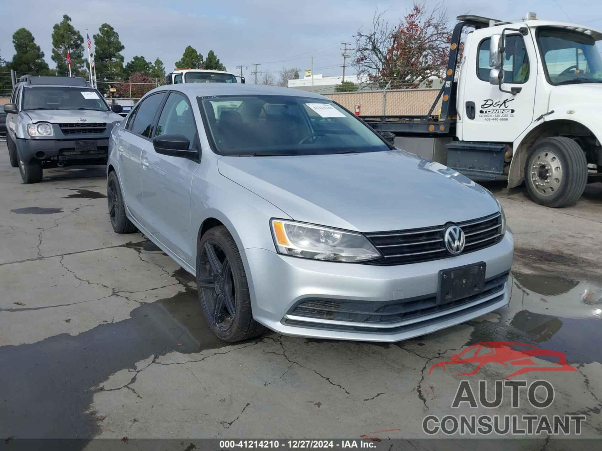 VOLKSWAGEN JETTA 2015 - 3VWD17AJ6FM283621