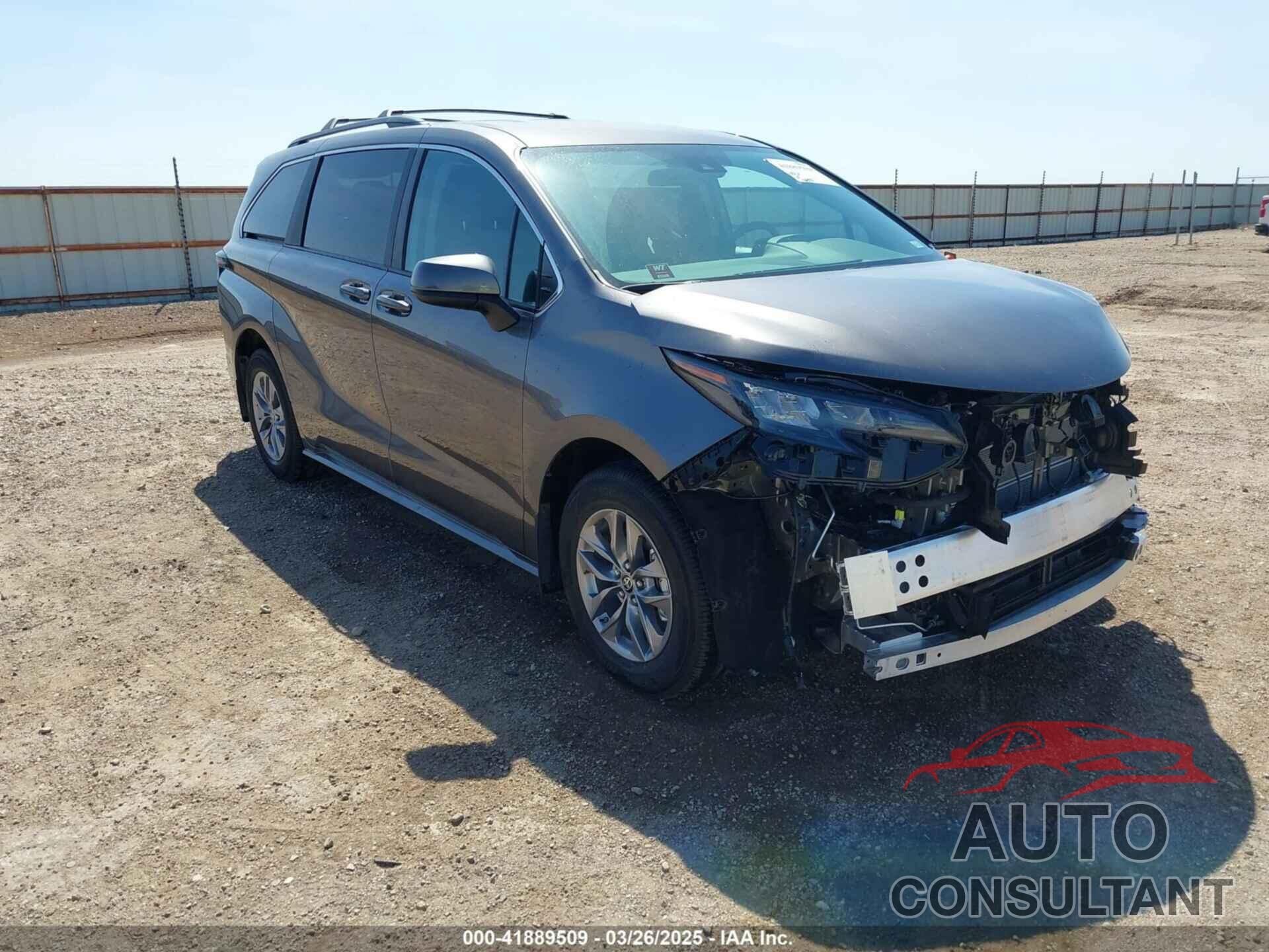 TOYOTA SIENNA 2024 - 5TDKRKEC2RS215953