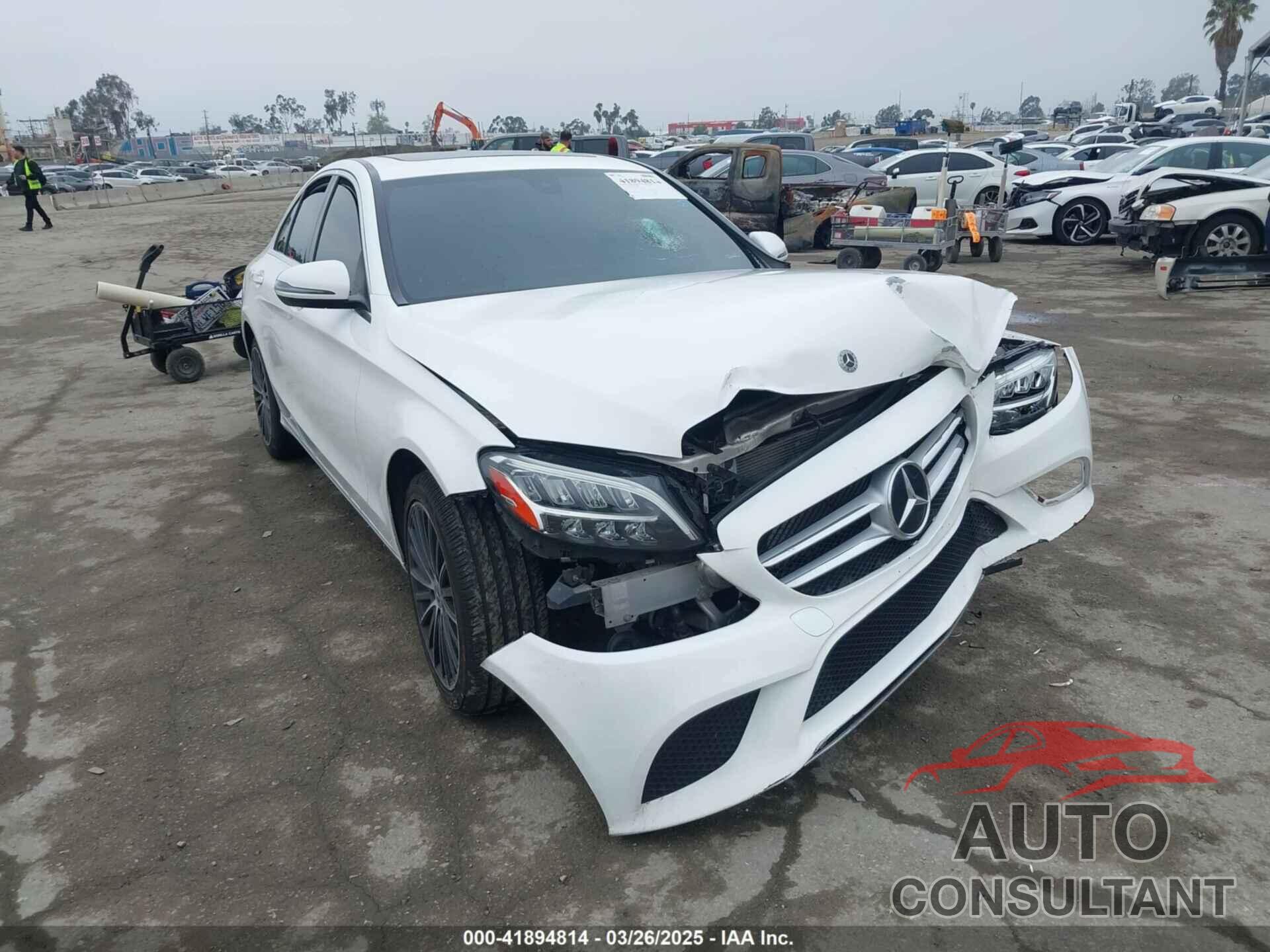 MERCEDES-BENZ C 300 2019 - 55SWF8DB2KU309300