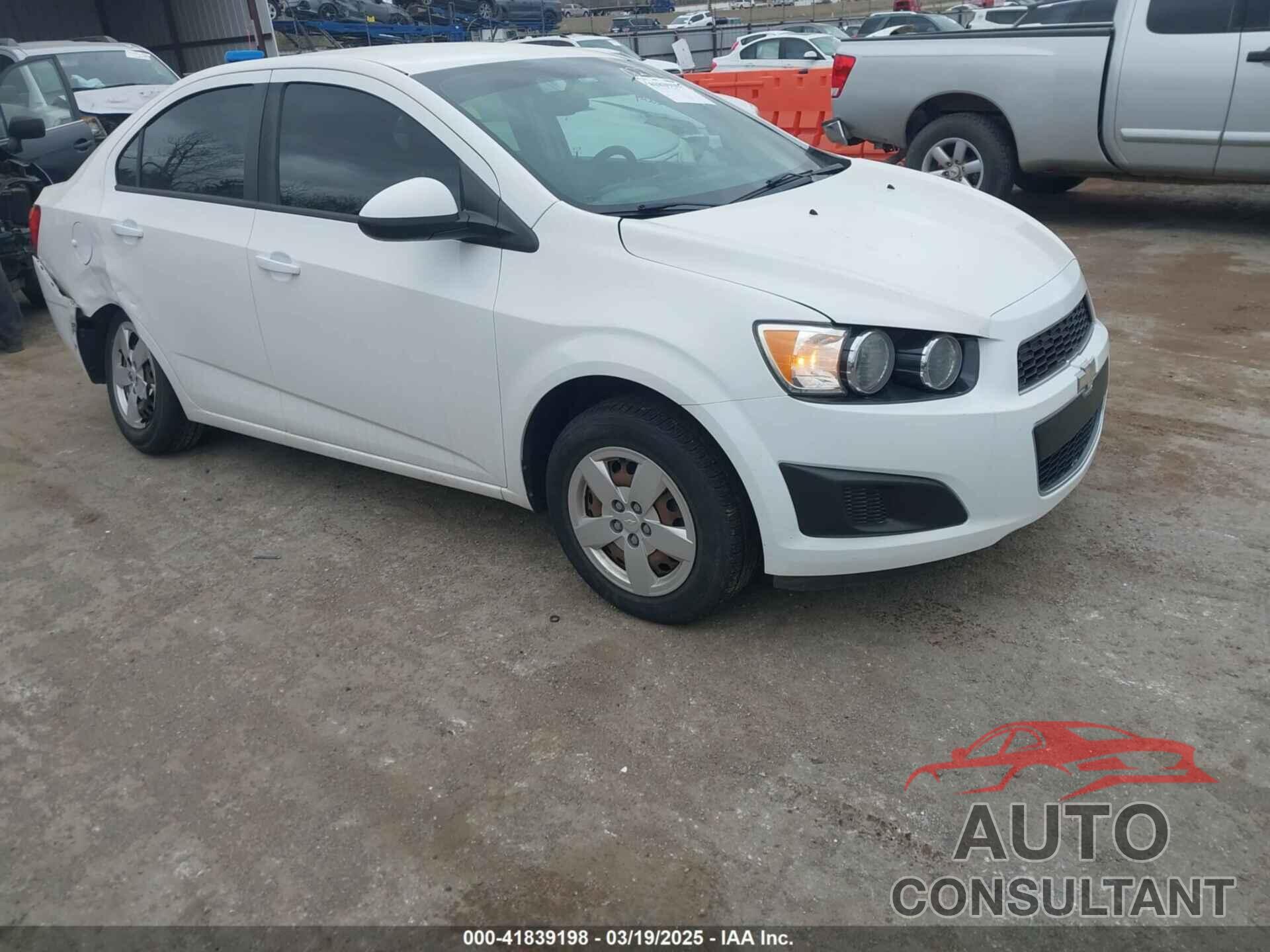 CHEVROLET SONIC 2014 - 1G1JA5SH9E4180377