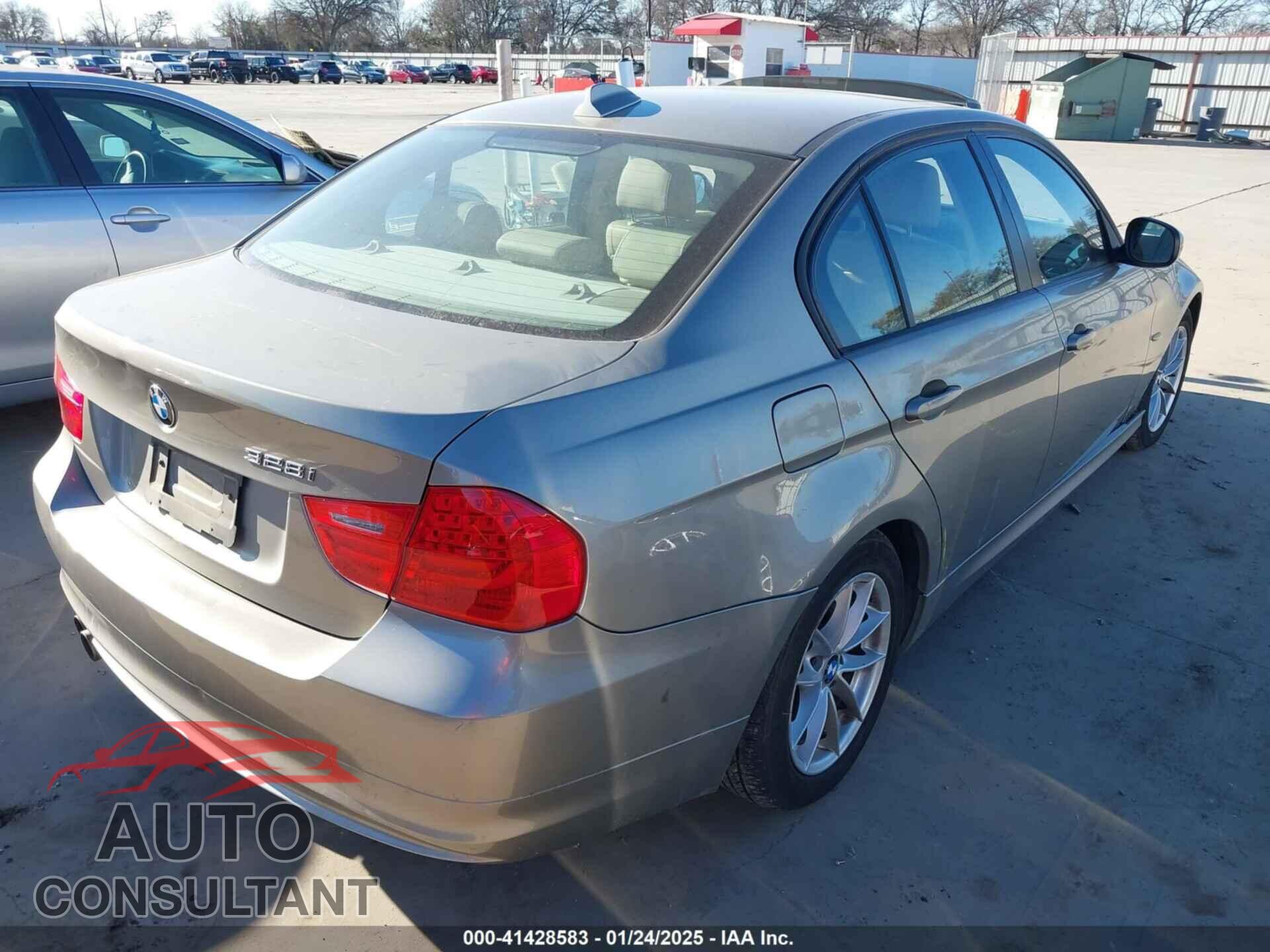 BMW 328I 2010 - WBAPH7C5XAE129596