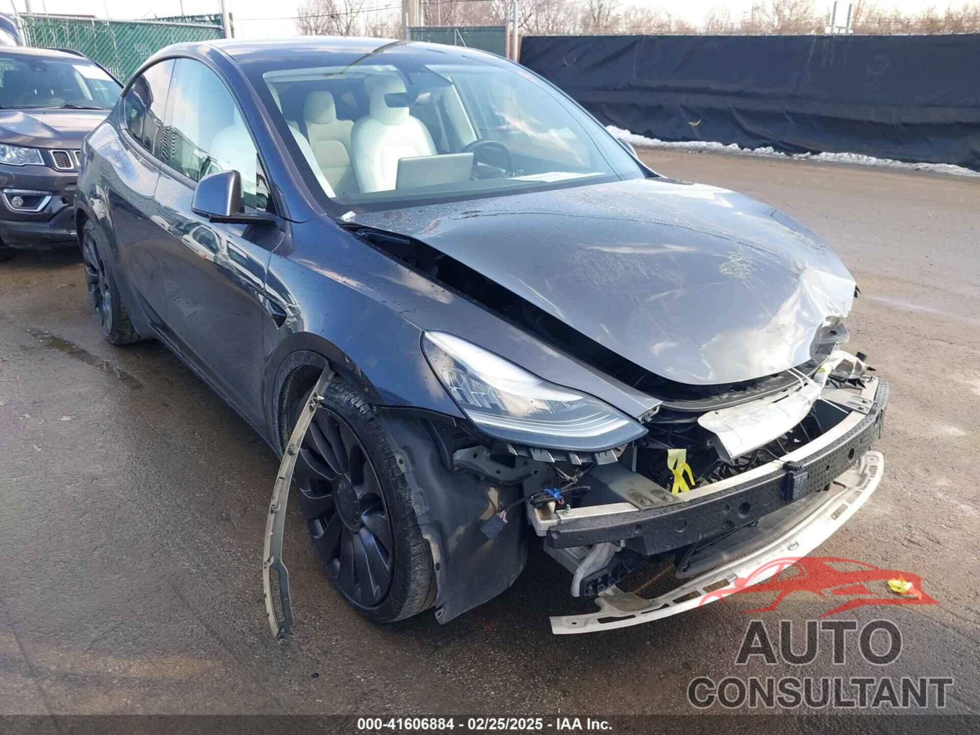 TESLA MODEL Y 2020 - 5YJYGDEF5LF042124