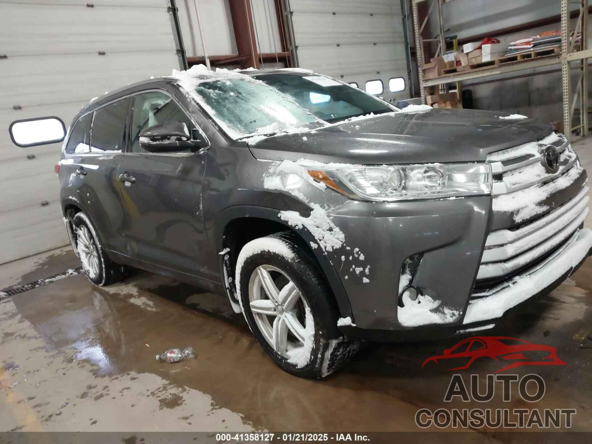 TOYOTA HIGHLANDER 2018 - 5TDJZRFH5JS525193