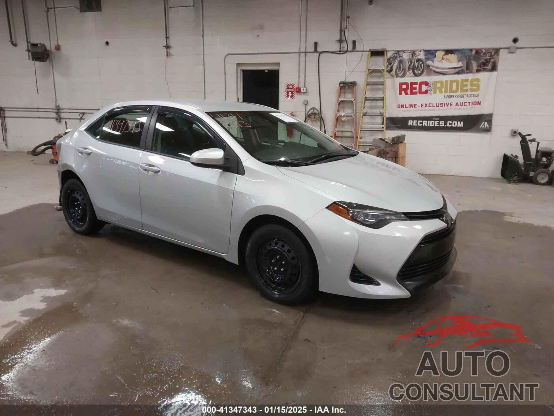 TOYOTA COROLLA 2018 - 2T1BURHE8JC064800