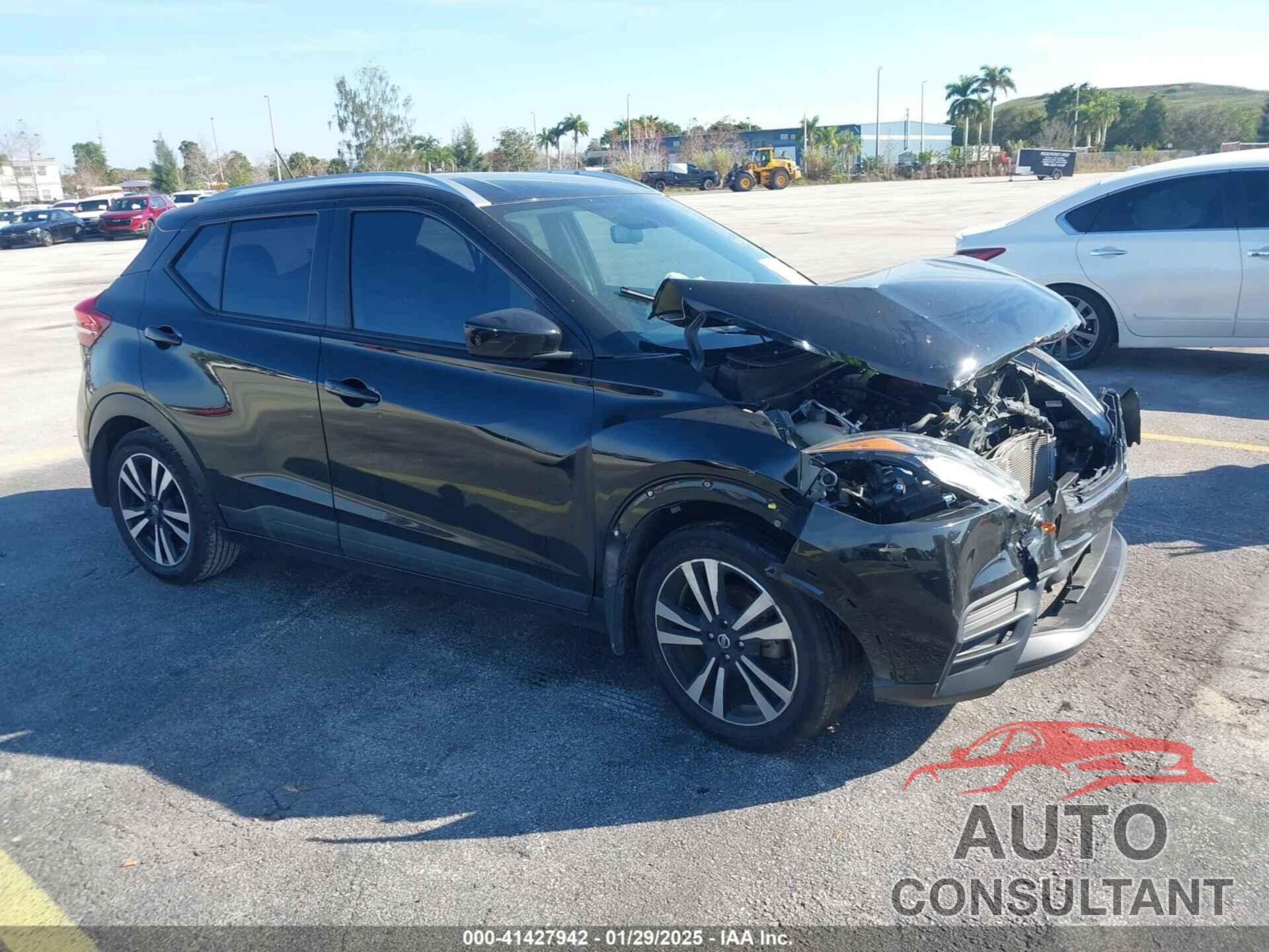 NISSAN KICKS 2018 - 3N1CP5CU2JL543605