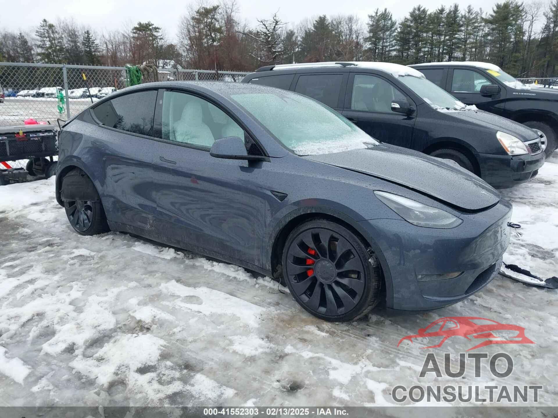 TESLA MODEL Y 2023 - 7SAYGDEF0PF860353
