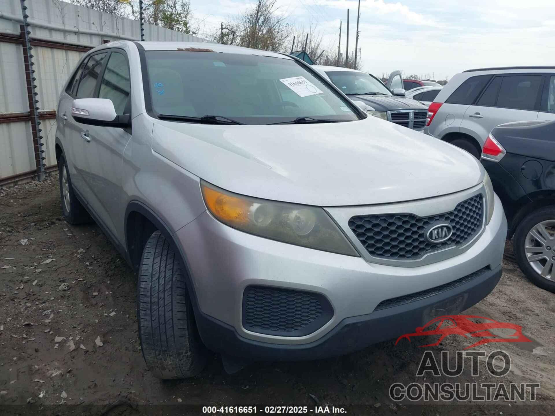 KIA SORENTO 2012 - 5XYKT3A11CG301027
