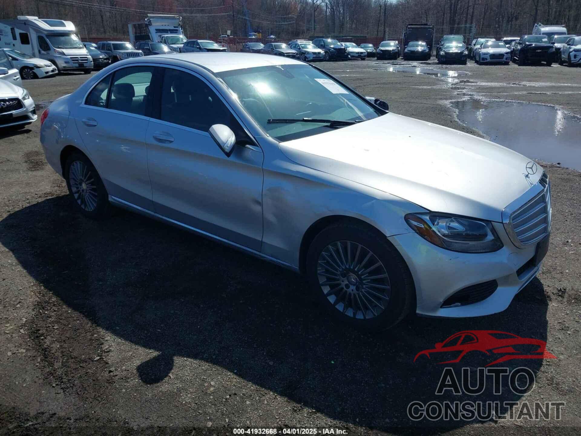 MERCEDES-BENZ C 300 2015 - 55SWF4KB0FU034771