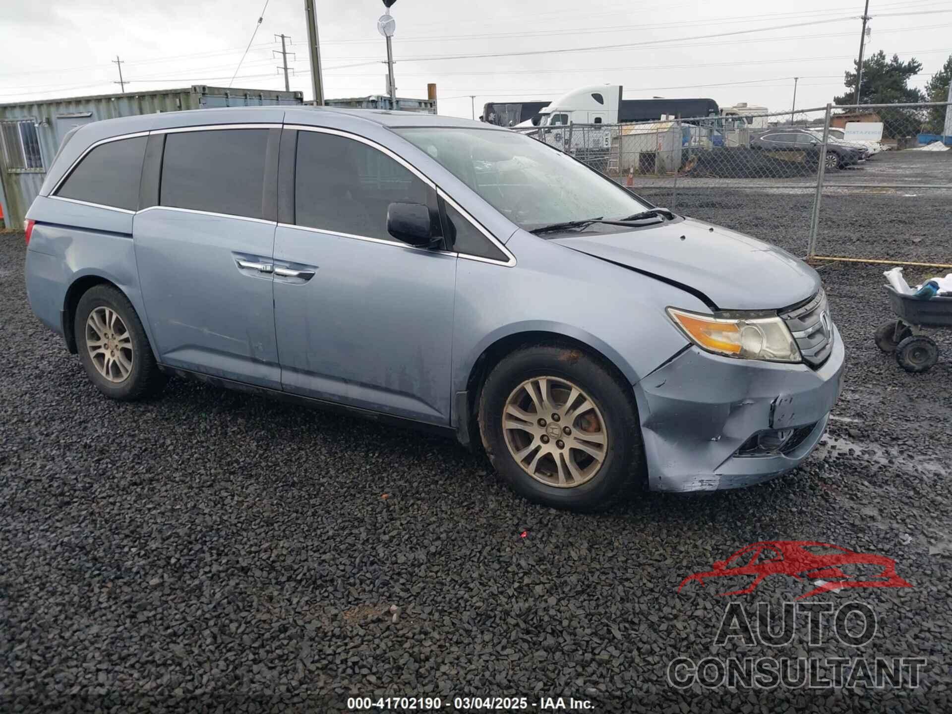 HONDA ODYSSEY 2013 - 5FNRL5H68DB014840
